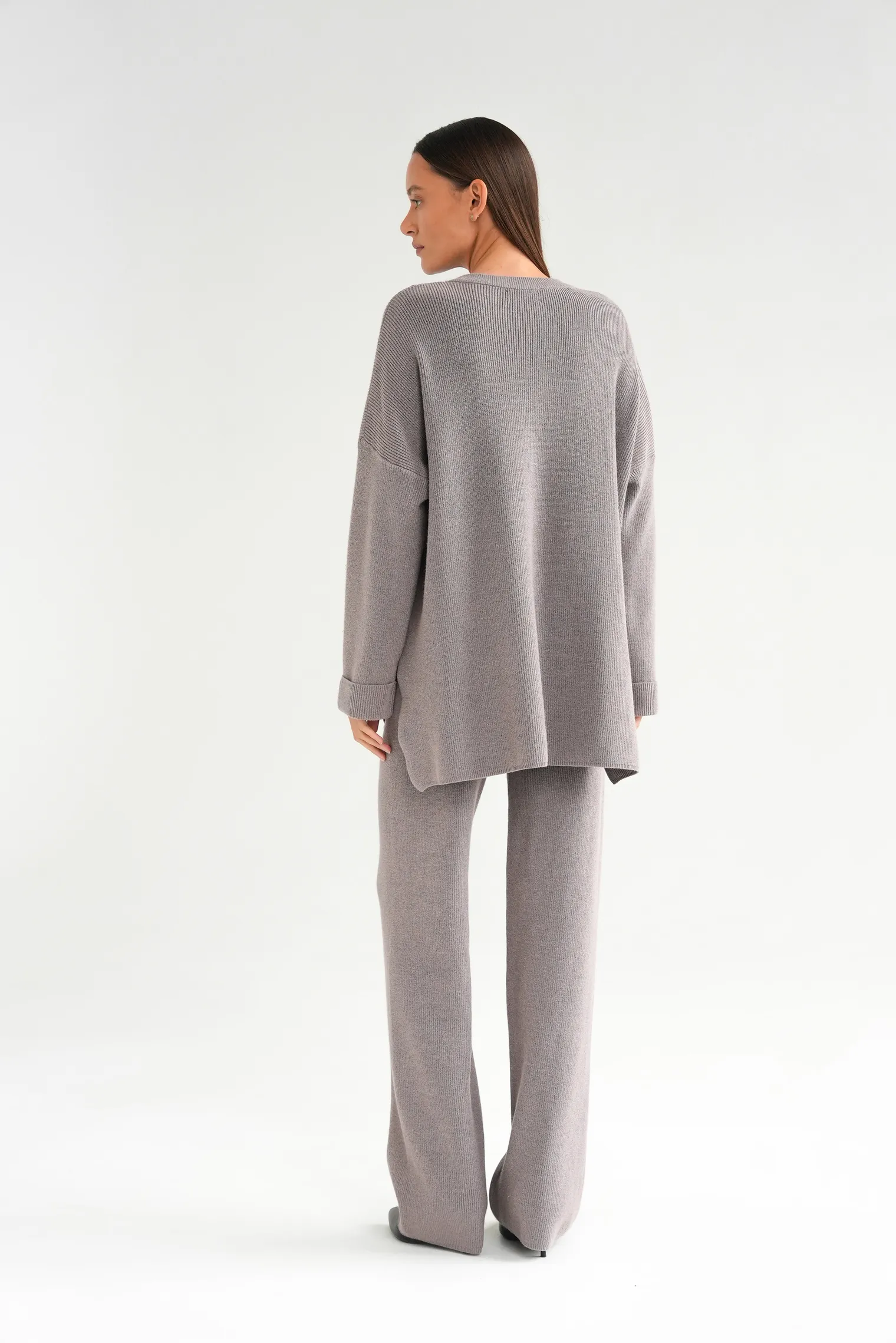 Комплект: джемпер, брюки цвета капучино фото 4