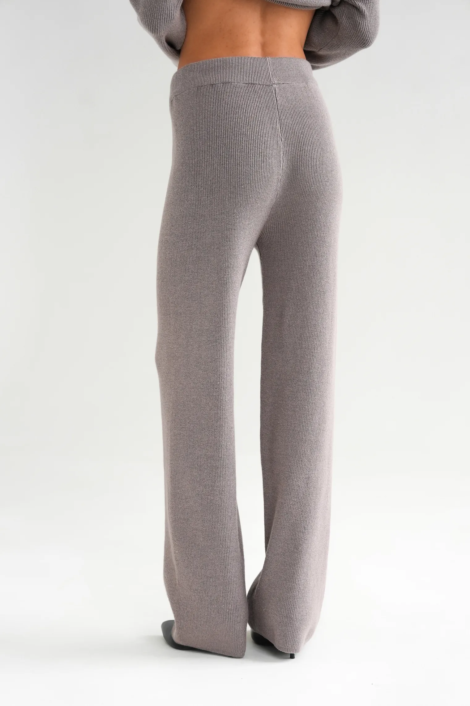 Комплект: джемпер, брюки цвета капучино фото 7