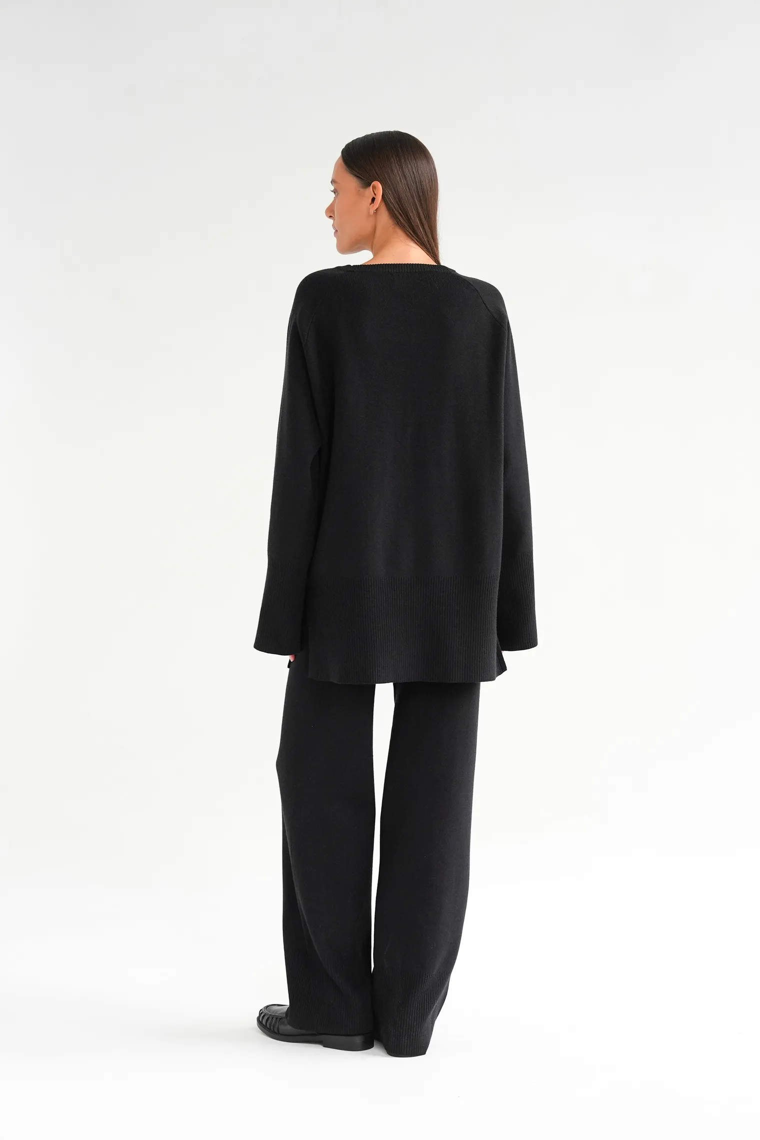 Комплект: джемпер, брюки чёрного цвета фото 4