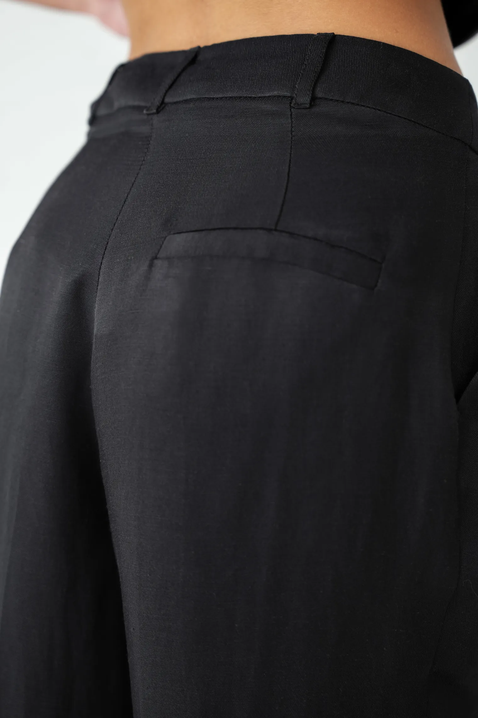 Брюки прямые с разрезами изо льна чёрного цвета фото 2