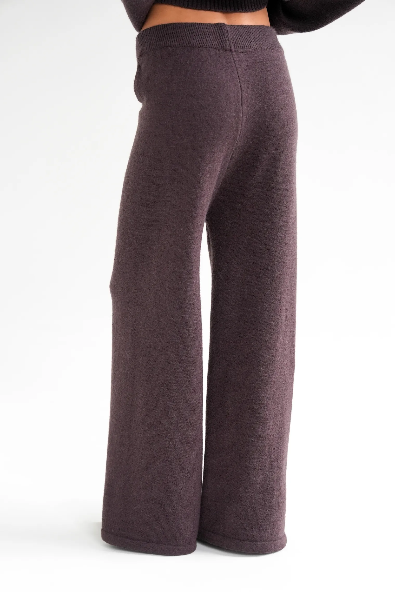 Комплект: кардиган с капюшоном, брюки цвета горький шоколад фото 6