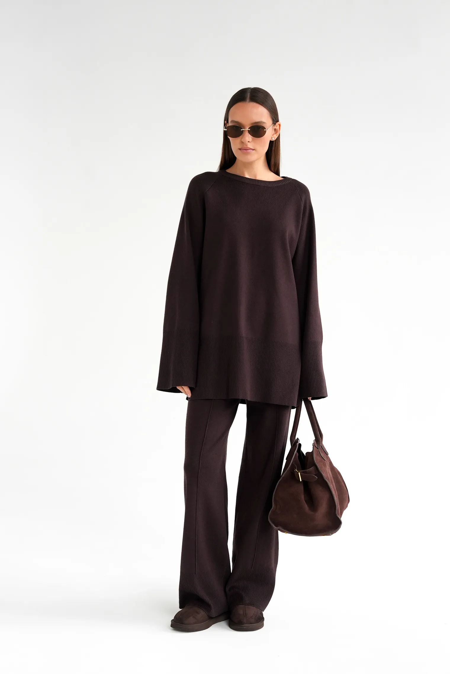 Комплект: джемпер, брюки цвета горький шоколад фото 1