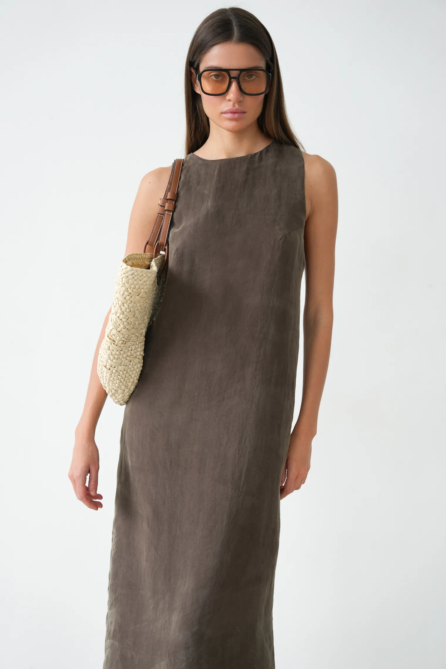 Платье-халтер из вискозы цвета горький шоколад фото 7