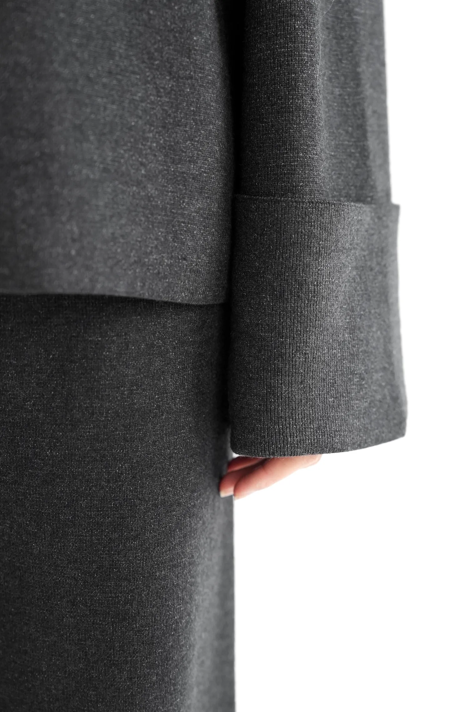 Комплект: джемпер, брюки графитового цвета фото 9
