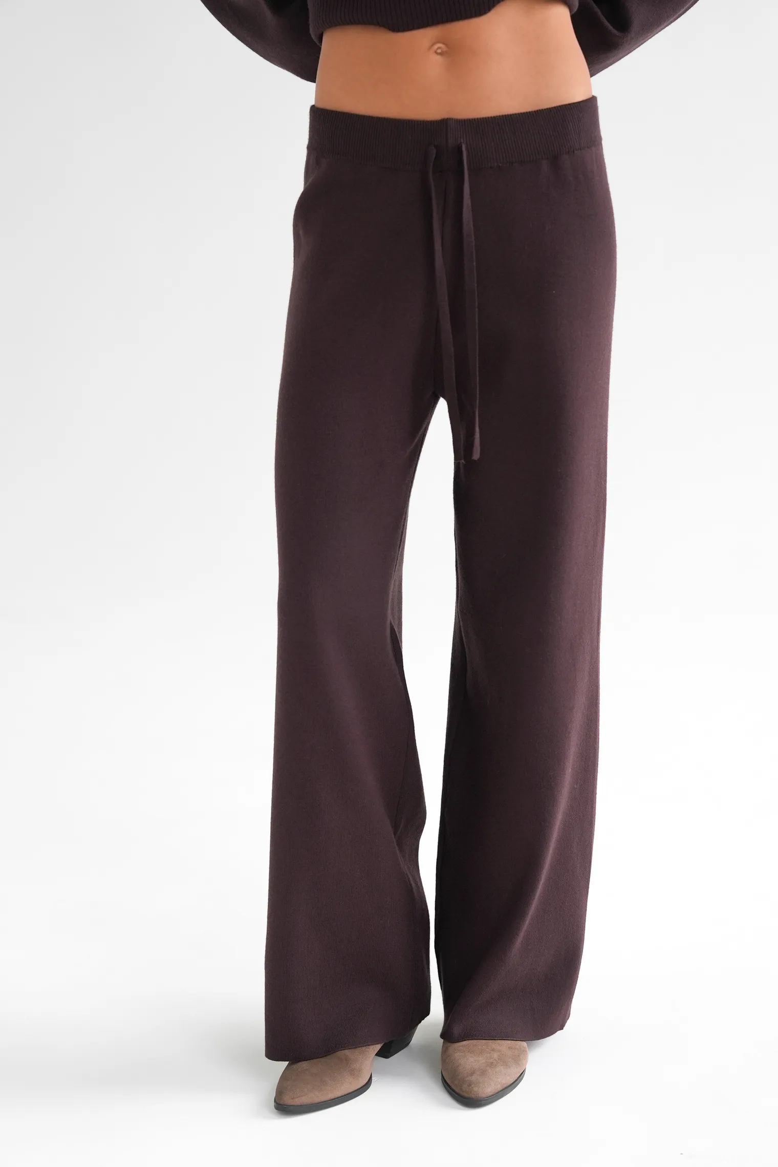 Комплект: джемпер, брюки цвета горький шоколад фото 6