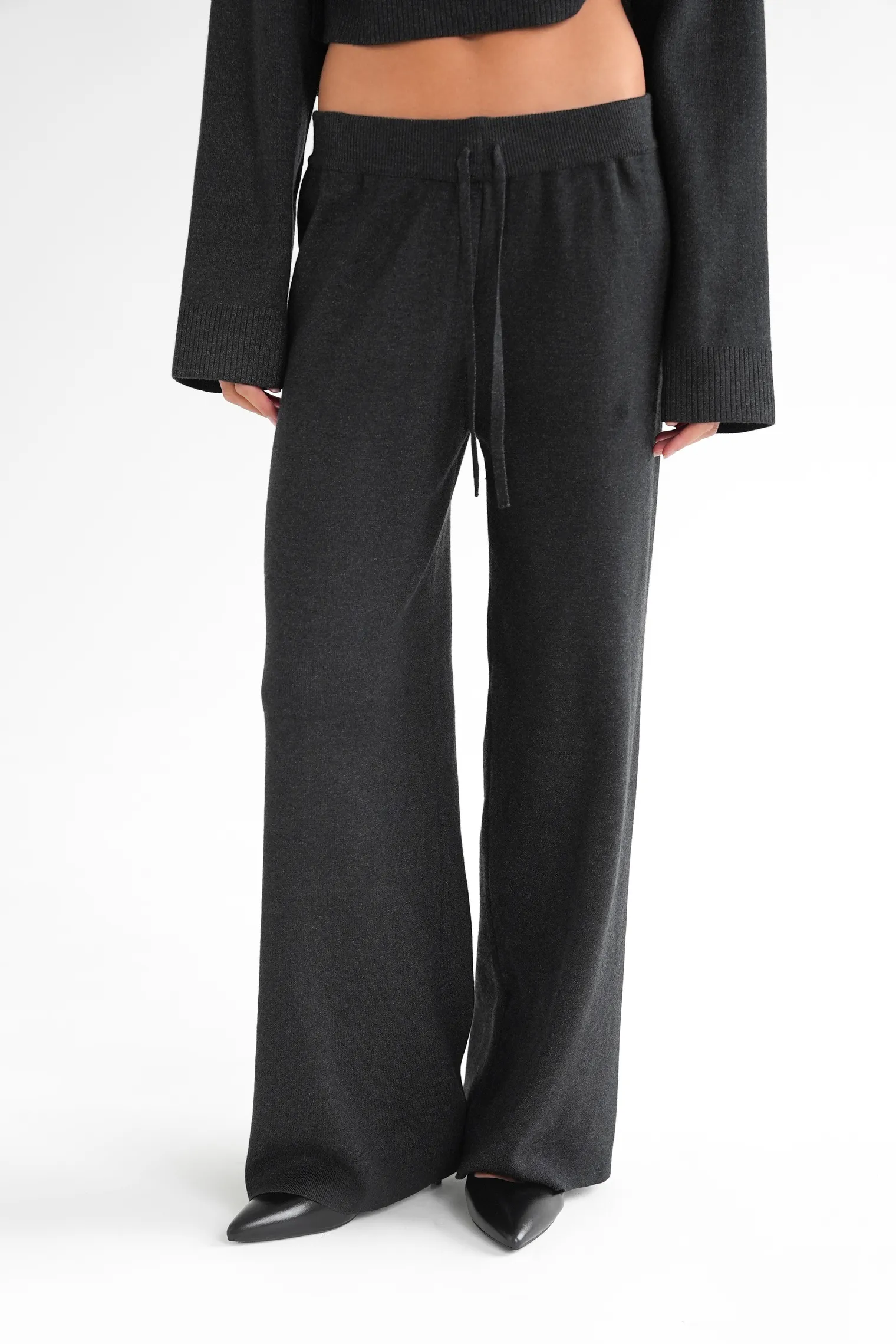 Комплект: джемпер, брюки графитового цвета фото 5