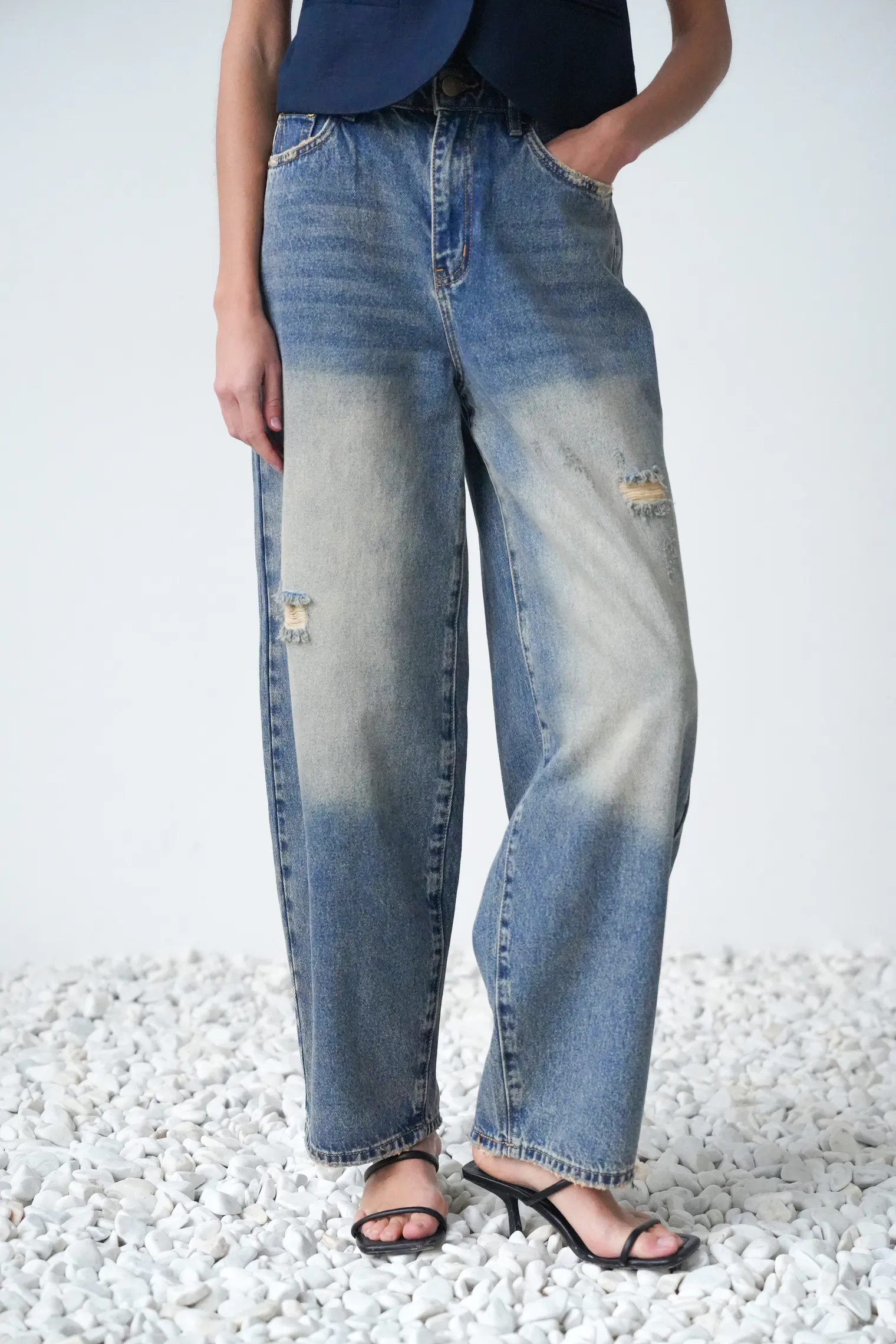 Джинсы свободного кроя в винтажном стиле синего цвета фото 4