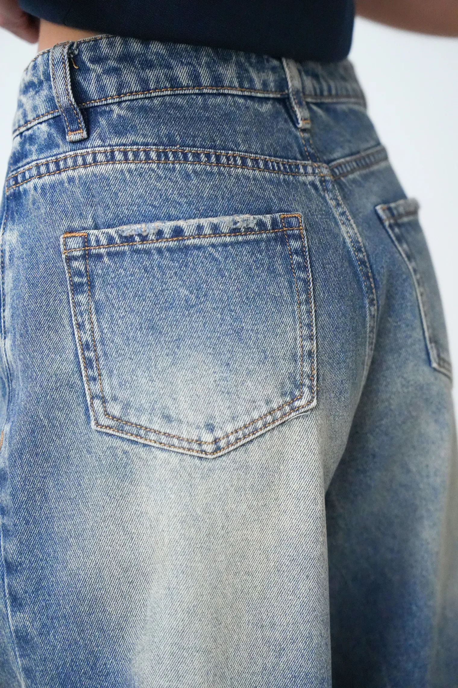 Джинсы свободного кроя в винтажном стиле синего цвета фото 7