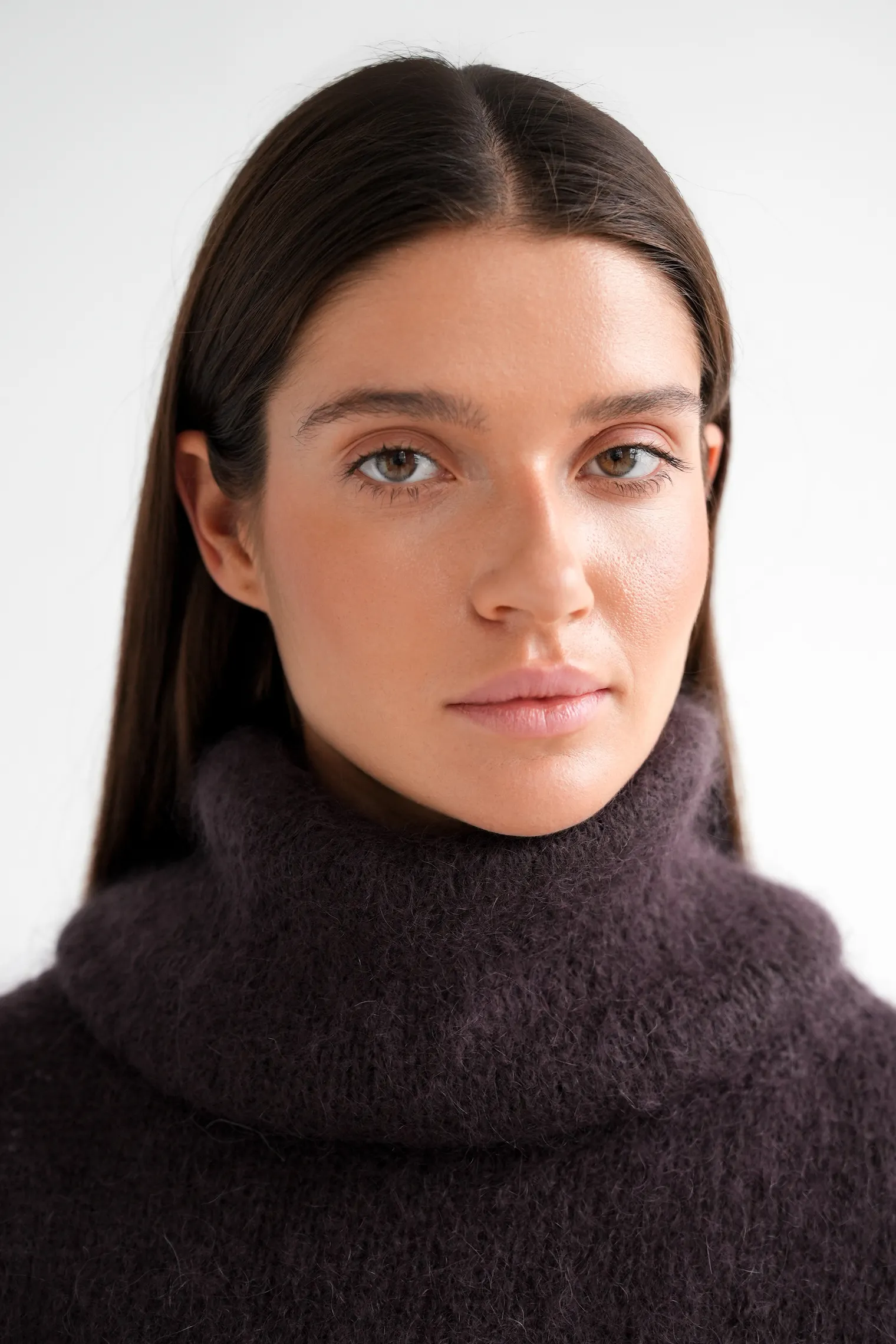 Джемпер крупной вязки из мохера без рукавов цвета горький шоколад фото 9