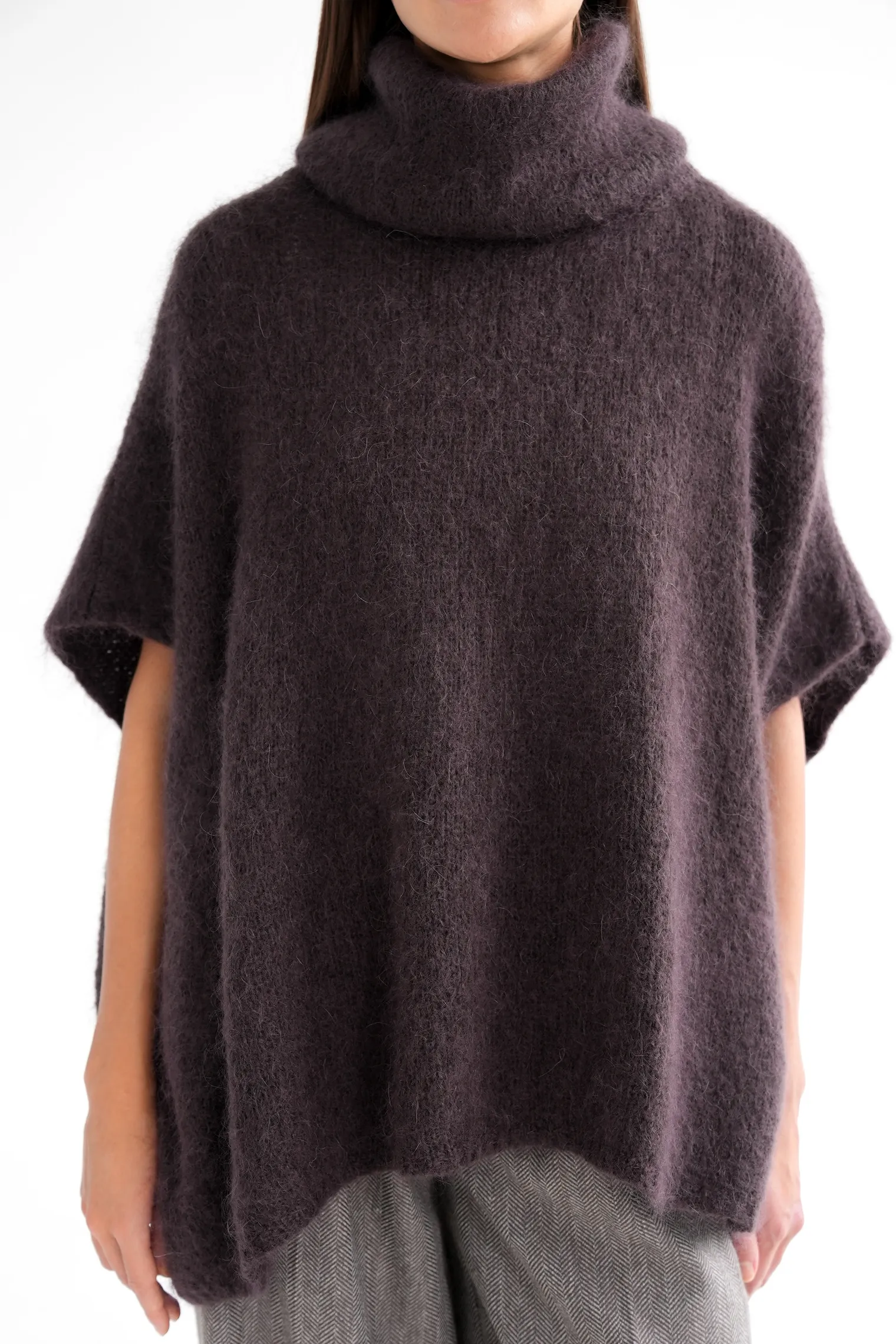 Джемпер крупной вязки из мохера без рукавов цвета горький шоколад фото 10