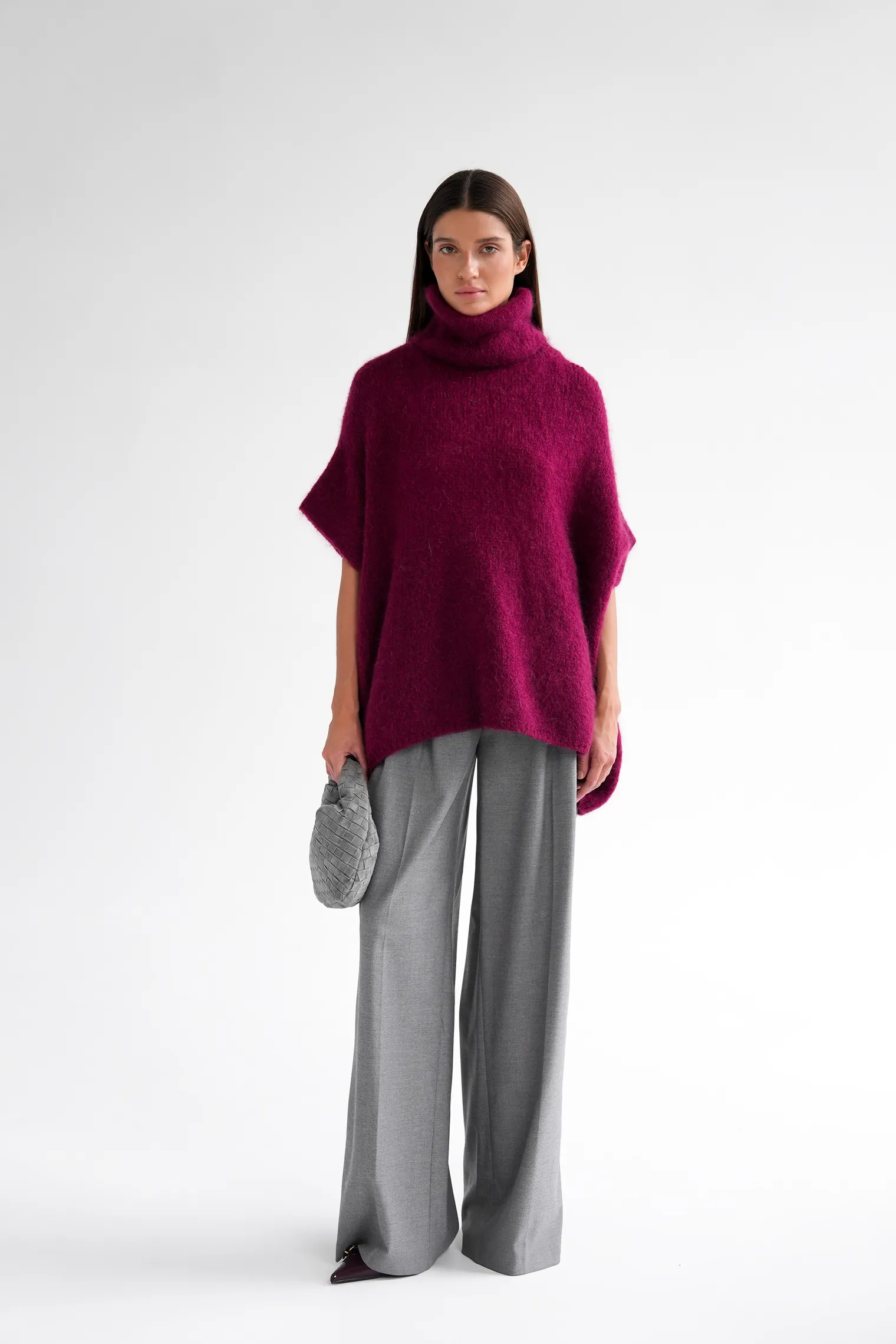 Джемпер крупной вязки из мохера без рукавов бордового цвета фото 7
