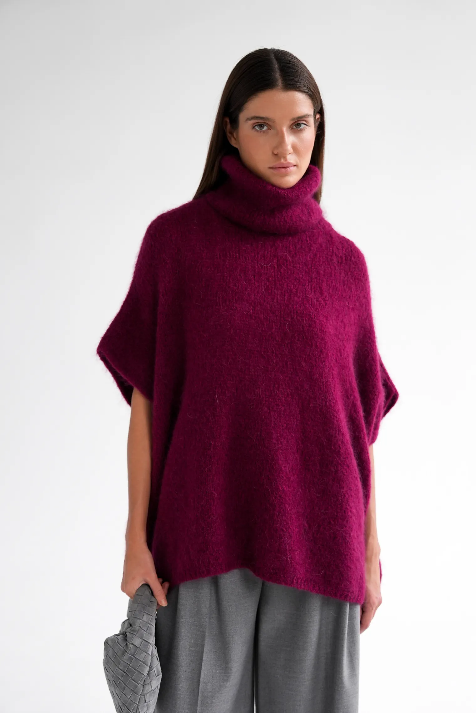 Джемпер крупной вязки из мохера без рукавов бордового цвета фото 6