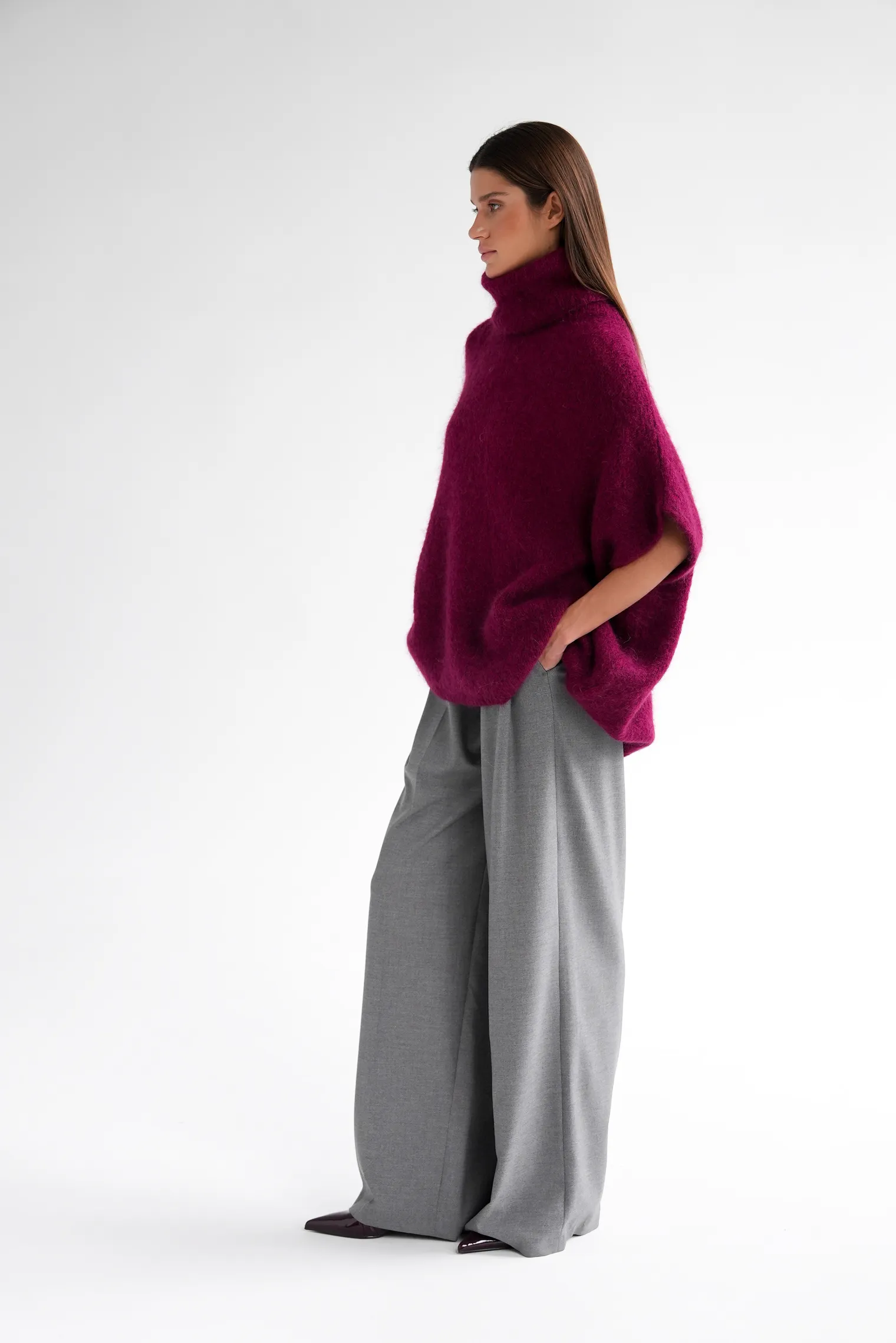 Джемпер крупной вязки из мохера без рукавов бордового цвета фото 5