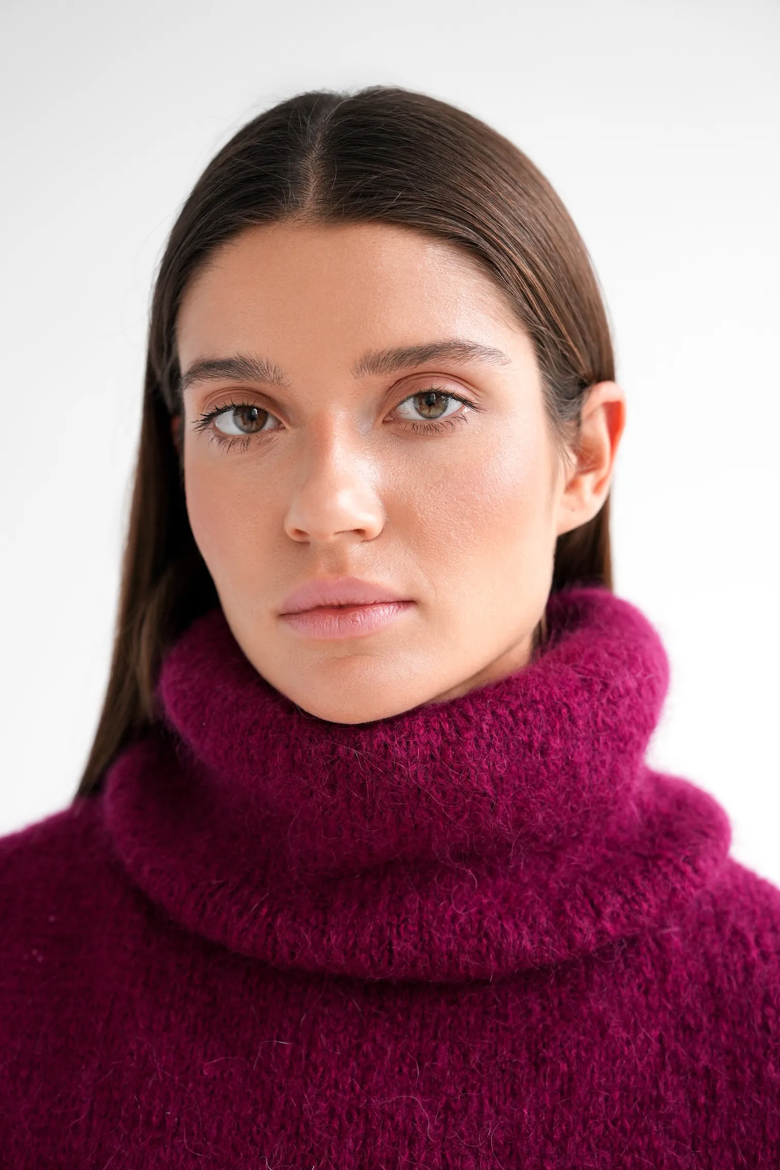 Джемпер крупной вязки из мохера без рукавов бордового цвета фото 2