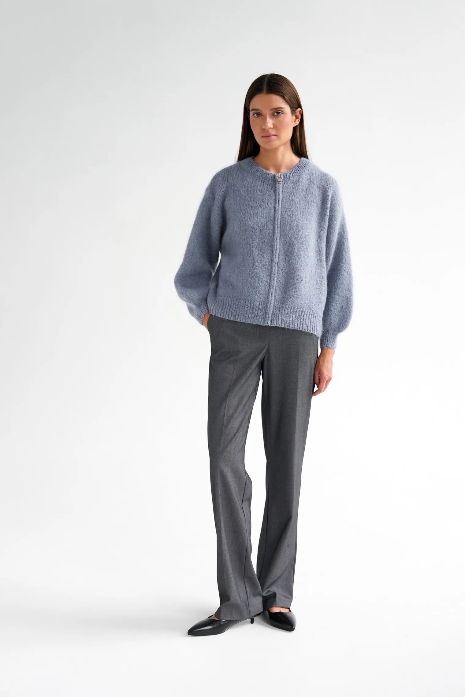 Кардиган крупной вязки из мохера на молнии графитового цвета фото 3