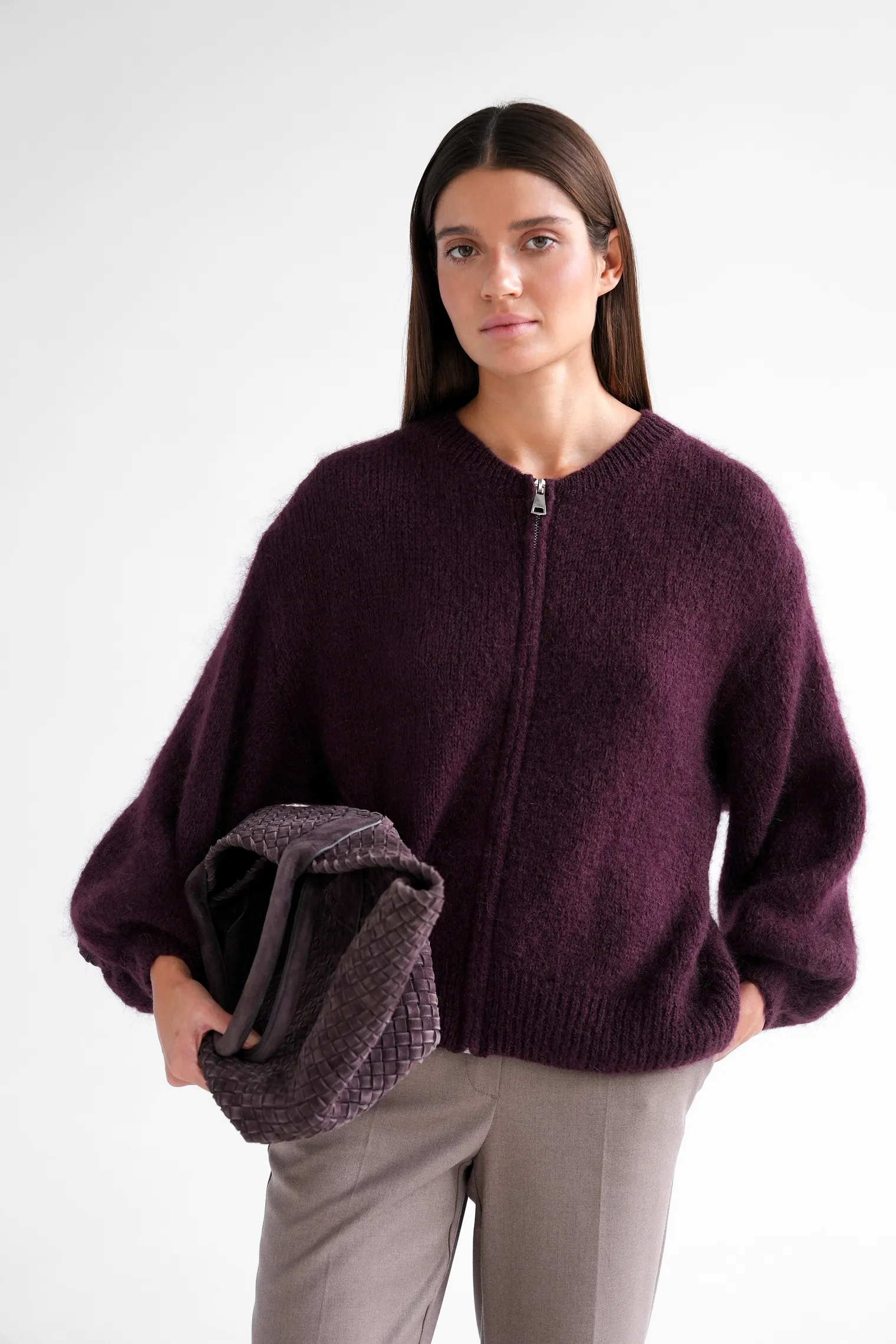 Кардиган крупной вязки из мохера на молнии цвета бургундия фото 1