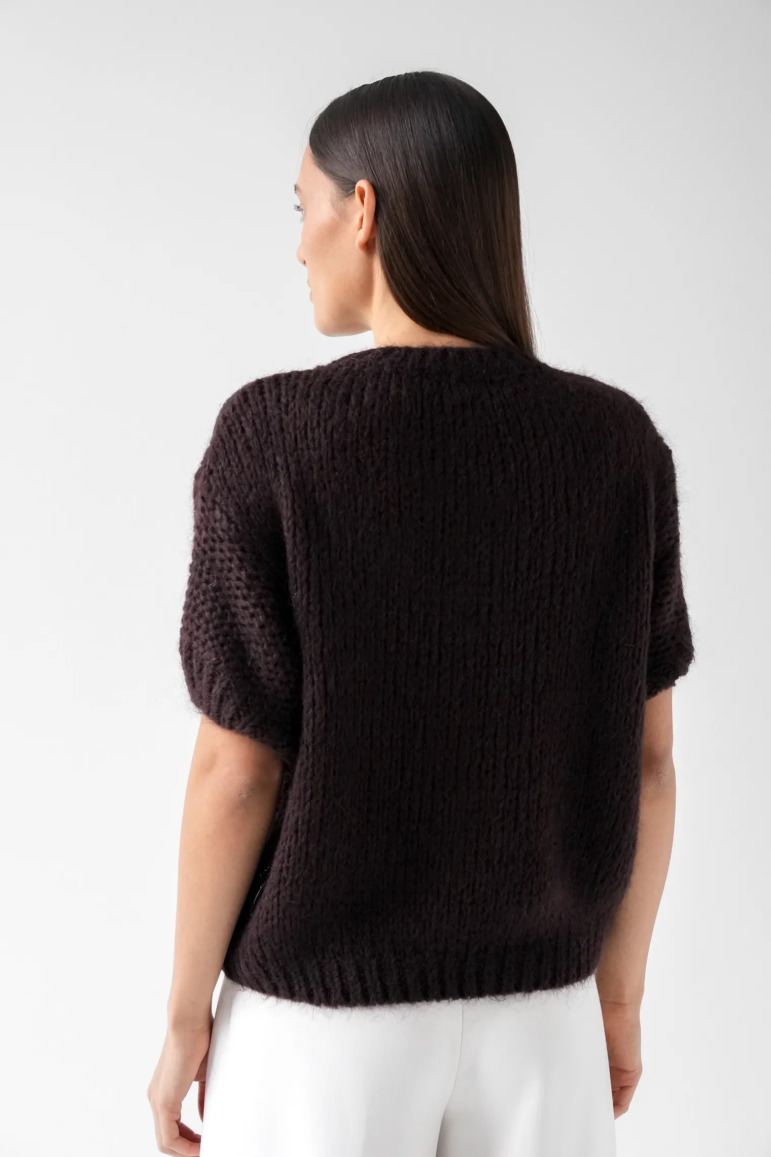 Пуловер крупной вязки с низким воротником цвета горький шоколад фото 4