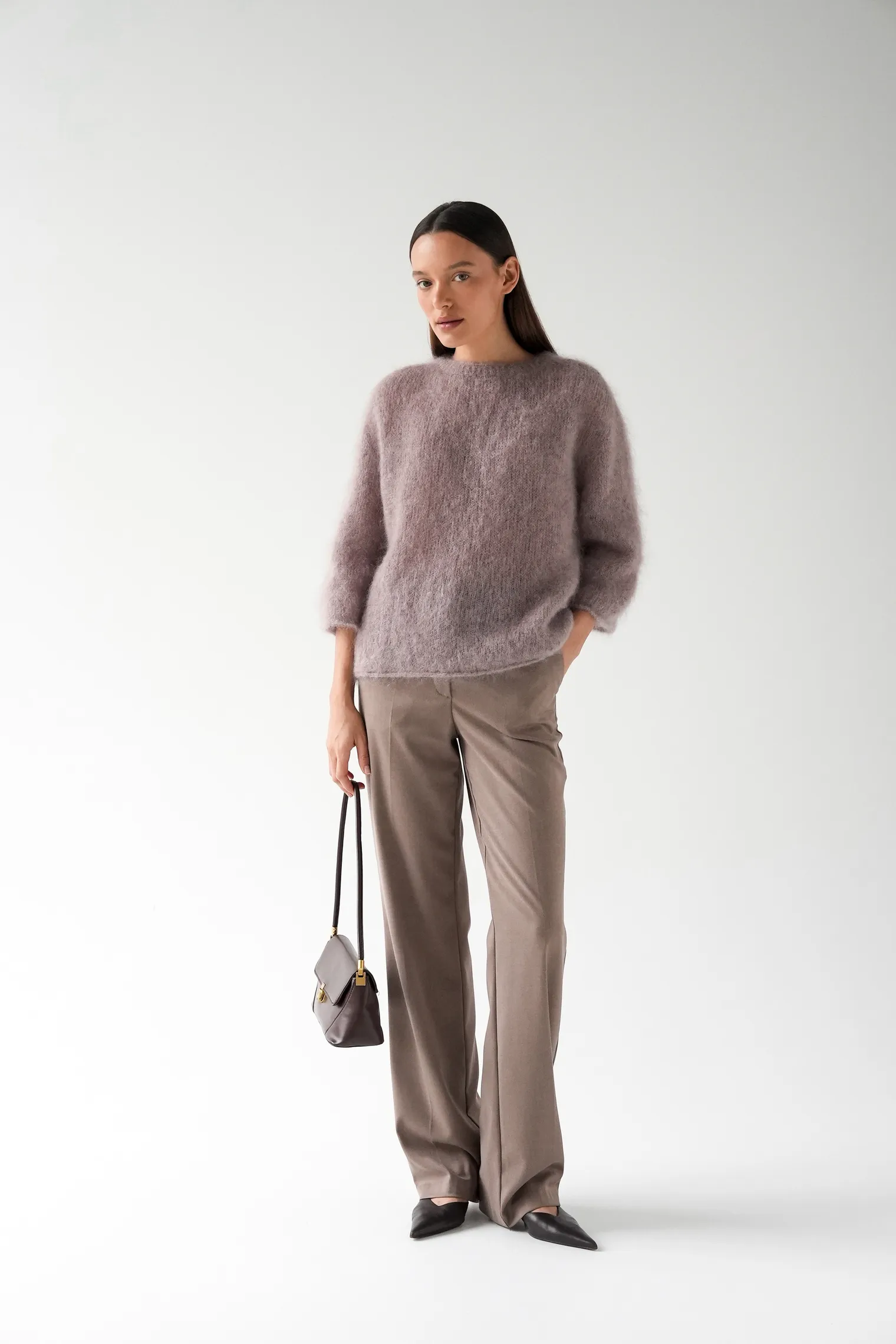 Пуловер мелкой вязки с низким воротником кофейного цвета фото 4