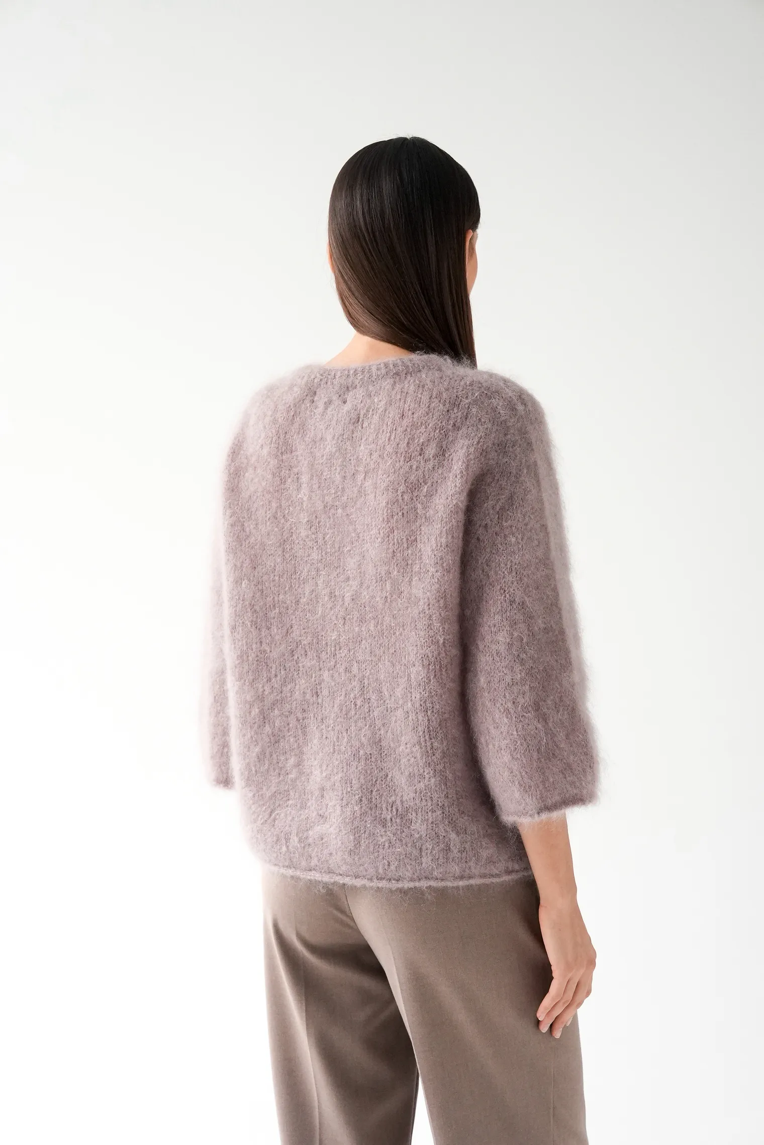 Пуловер мелкой вязки с низким воротником кофейного цвета фото 5