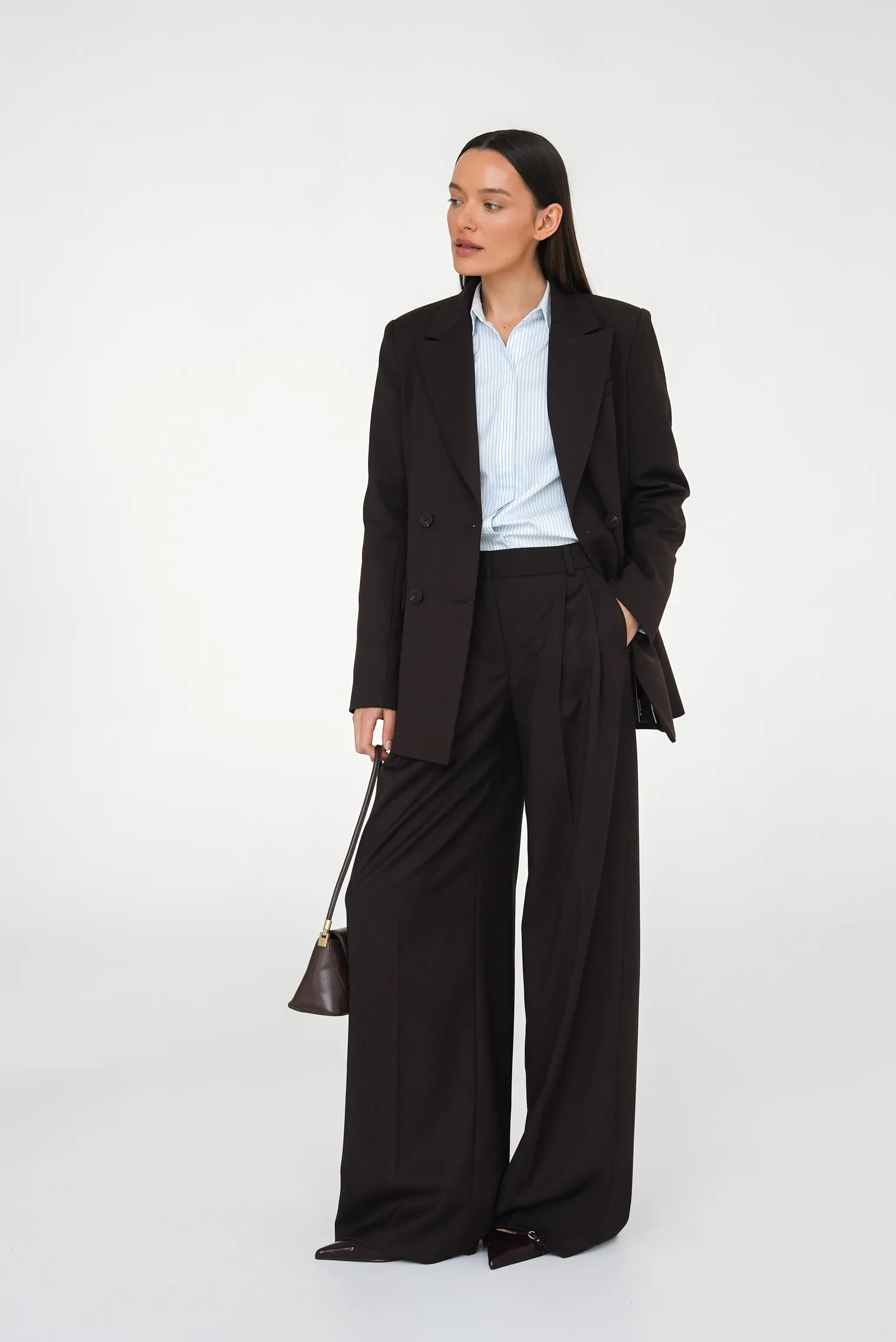 Брюки широкого кроя с завышенной талией со складками трюфельного цвета фото 6