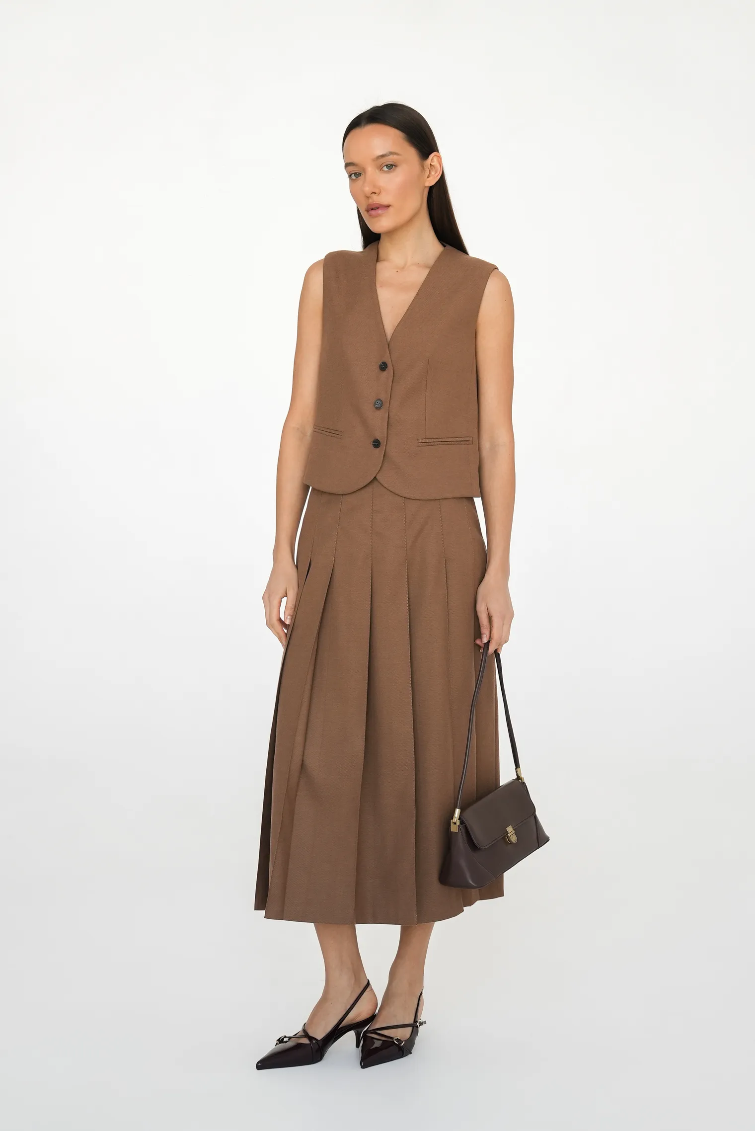 Однобортный жилет с пуговицами табачного цвета фото 8