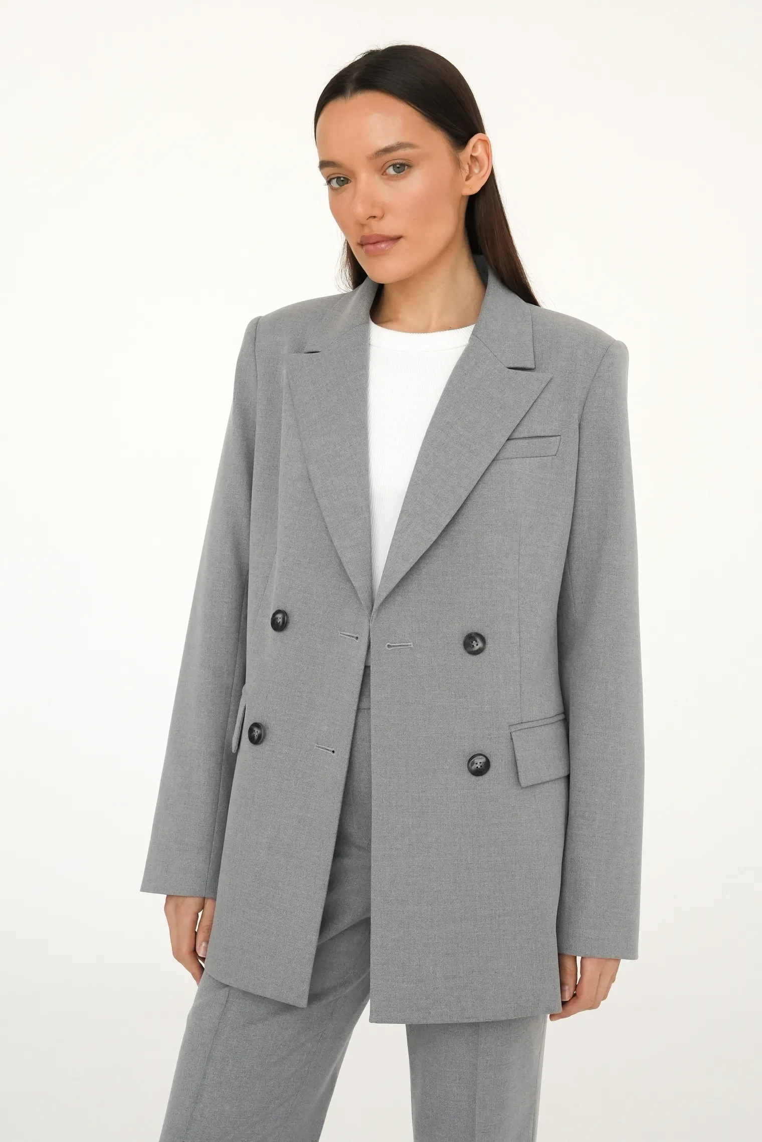 Двубортный приталенный жакет пепельного цвета фото 9