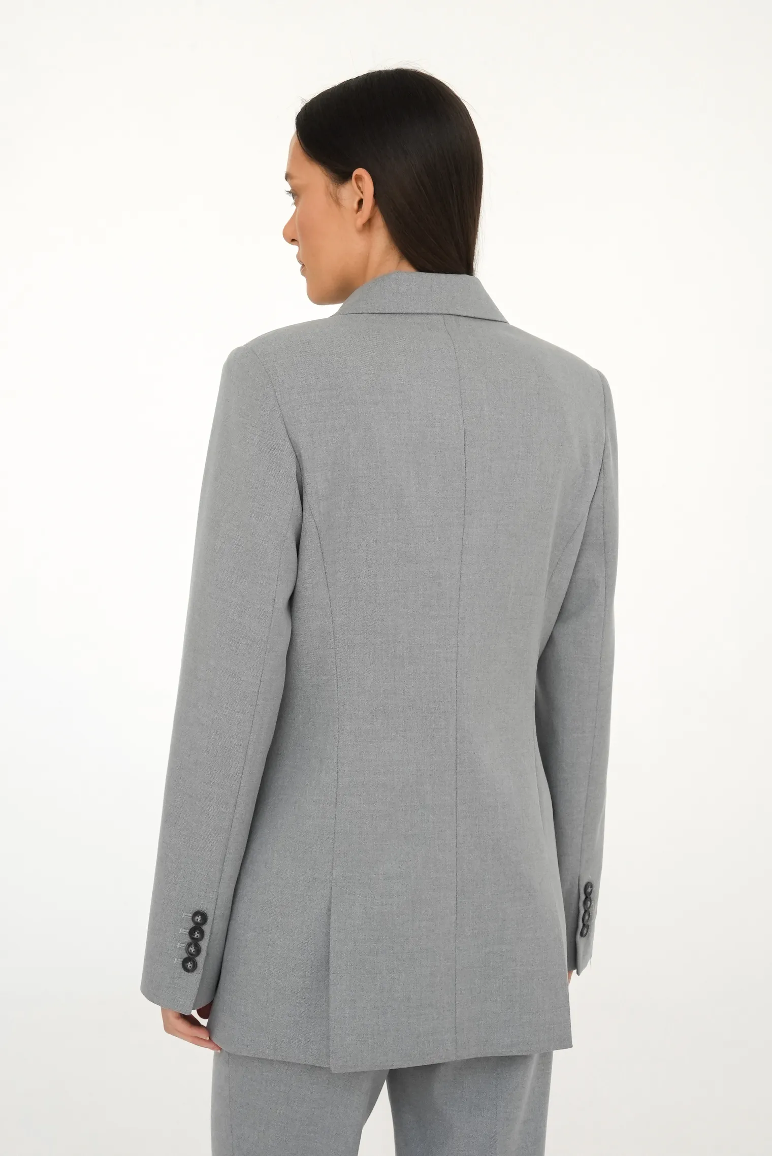 Двубортный приталенный жакет пепельного цвета фото 10