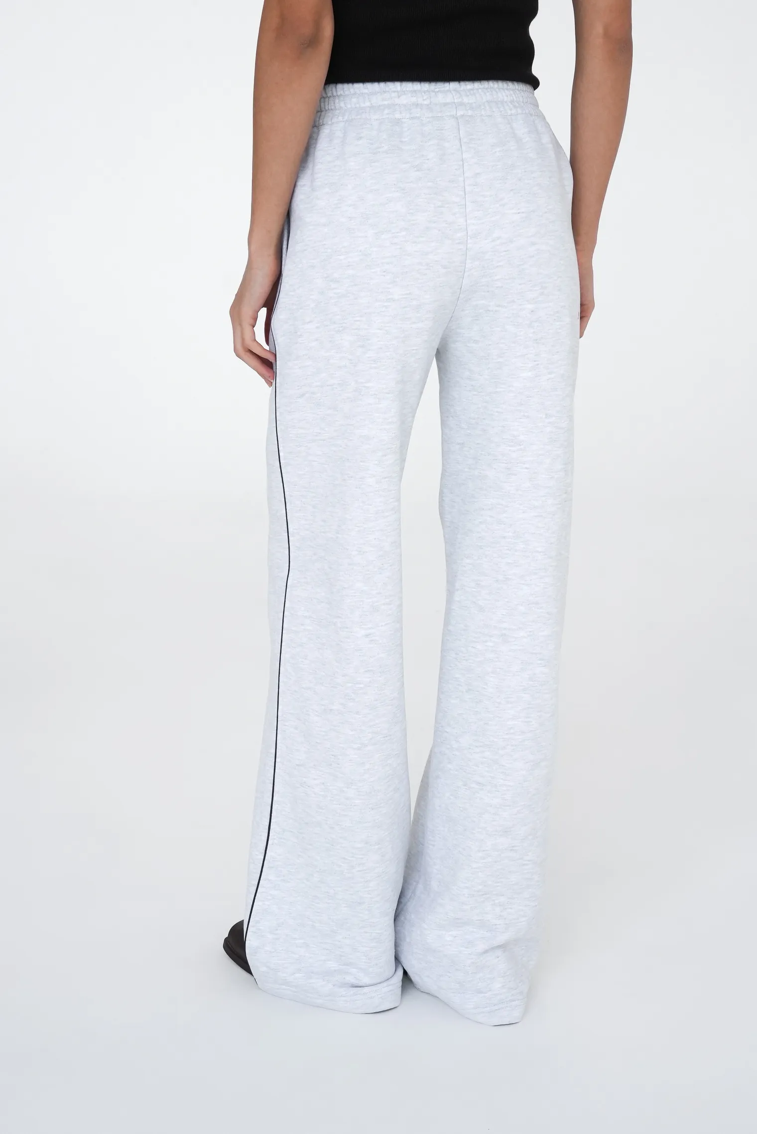 Брюки из плотного хлопка цвета серый меланж фото 4