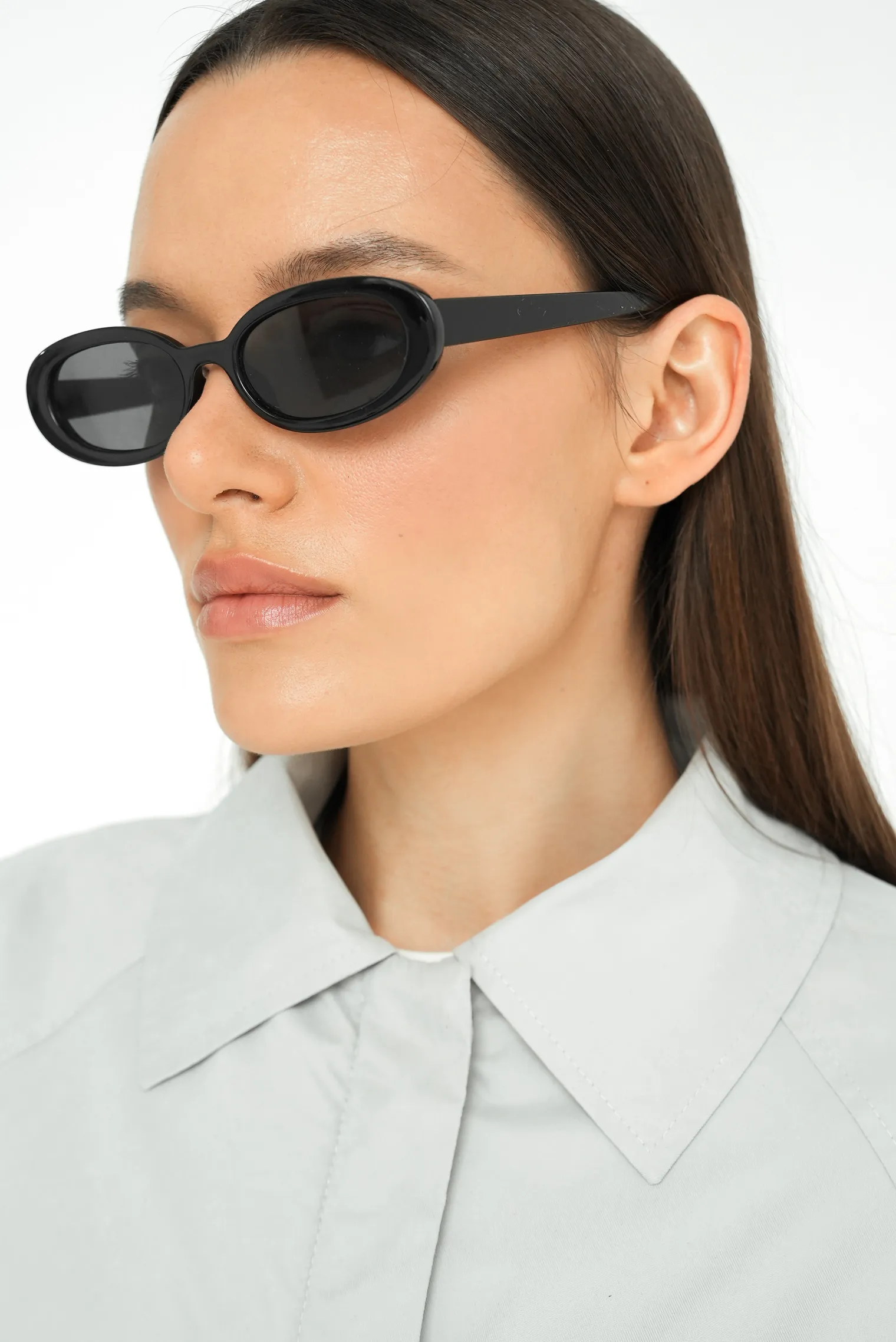 Утеплённый плащ прямого кроя кремового цвета фото 2