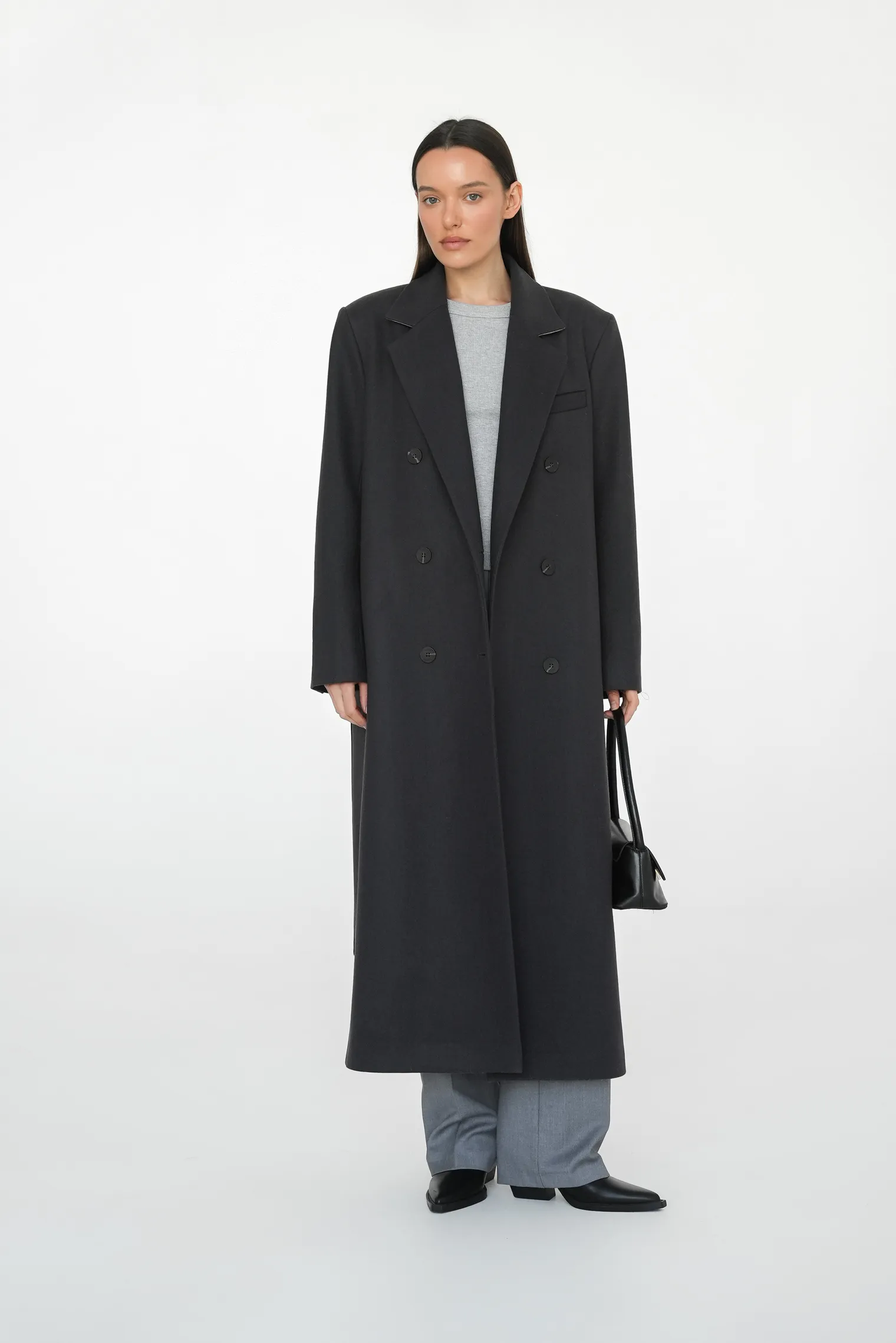 Пальто двубортное с втачным рукавом с поясом трюфельного цвета фото 8