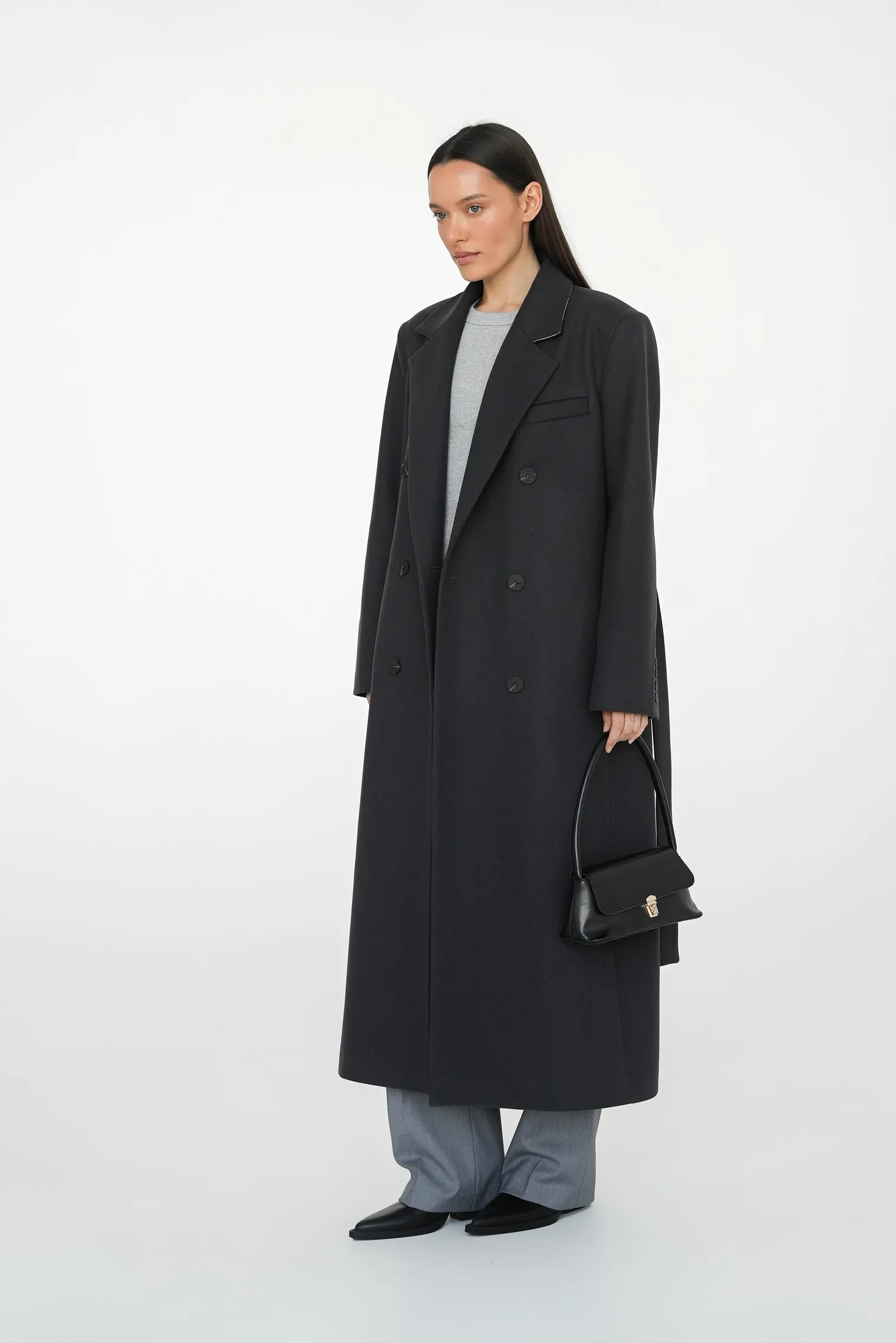 Пальто двубортное с втачным рукавом с поясом трюфельного цвета фото 11