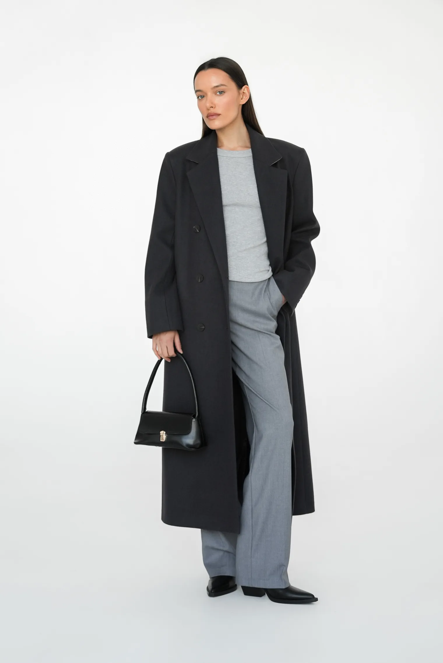 Пальто двубортное с втачным рукавом с поясом трюфельного цвета фото 3