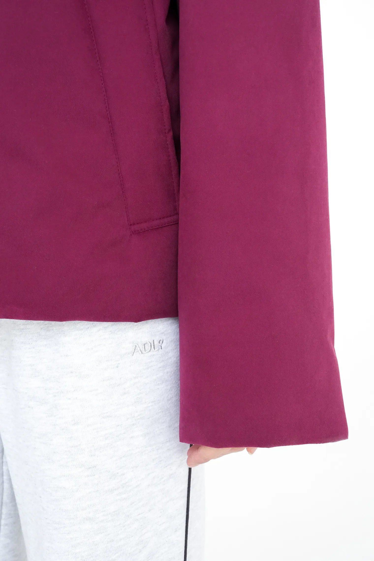 Бомбер прямого кроя со съёмным воротником бордового цвета фото 8