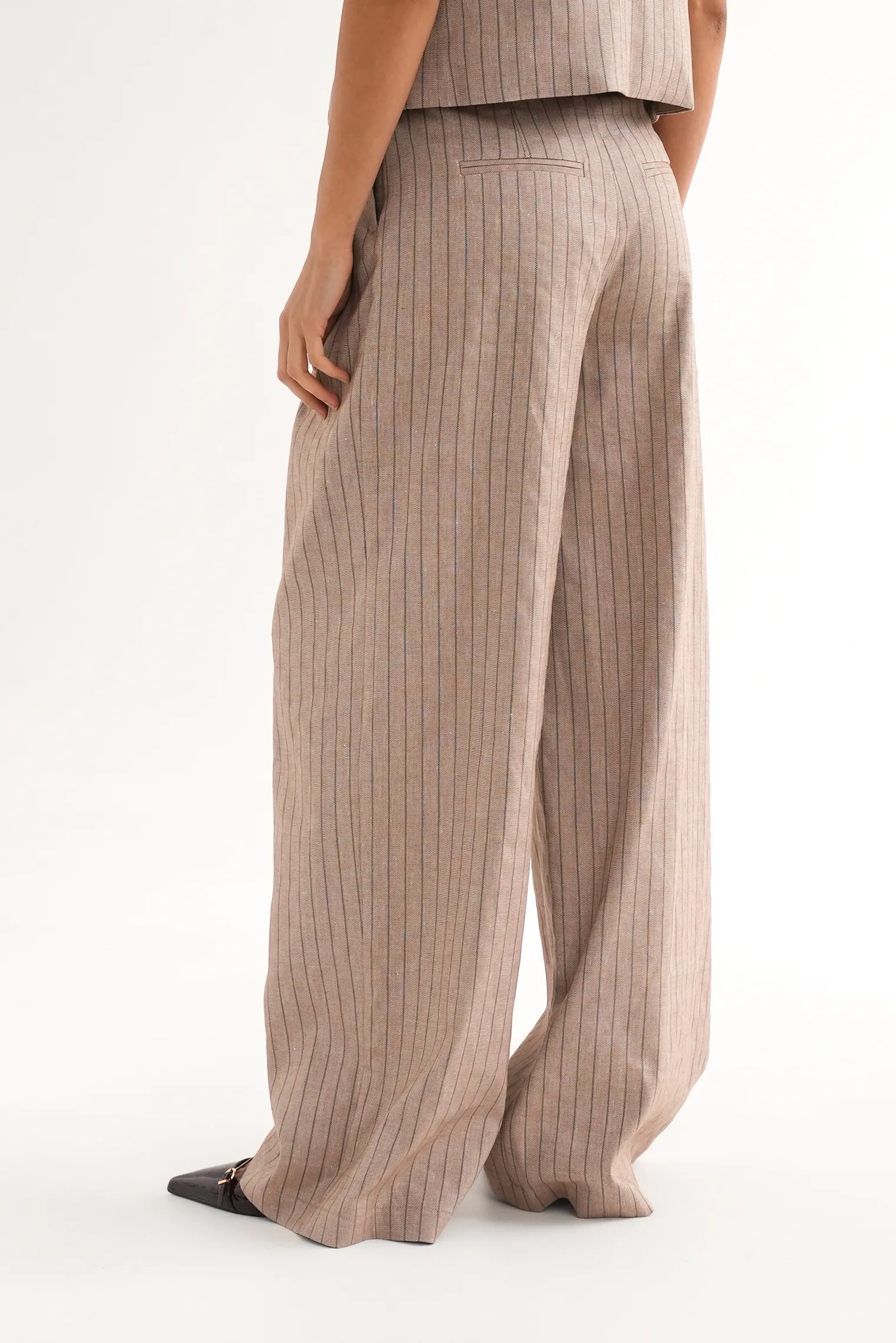 Брюки широкие с поясом изо льна в полоску цвета капучино фото 4