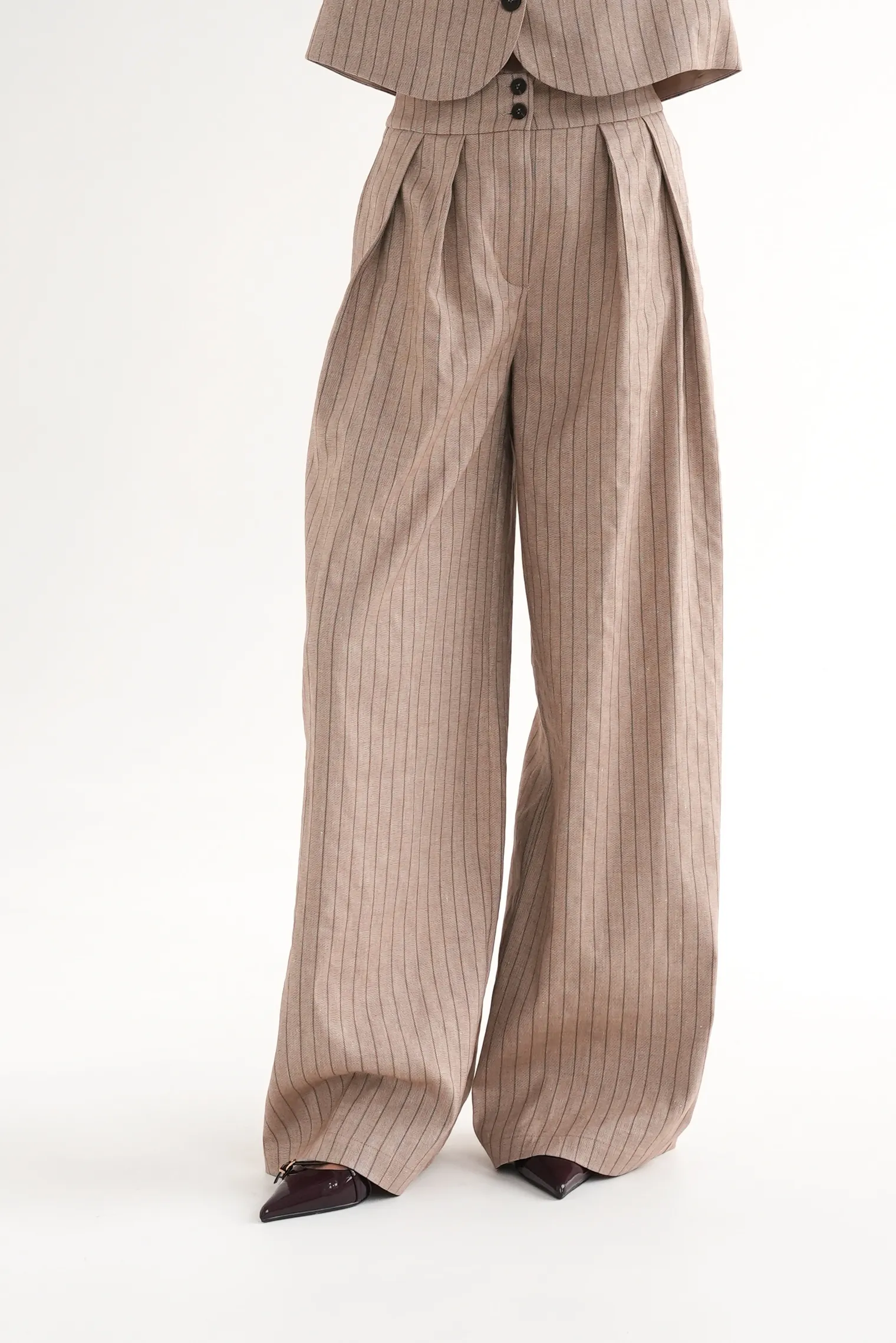 Брюки широкие с поясом изо льна в полоску цвета капучино фото 2