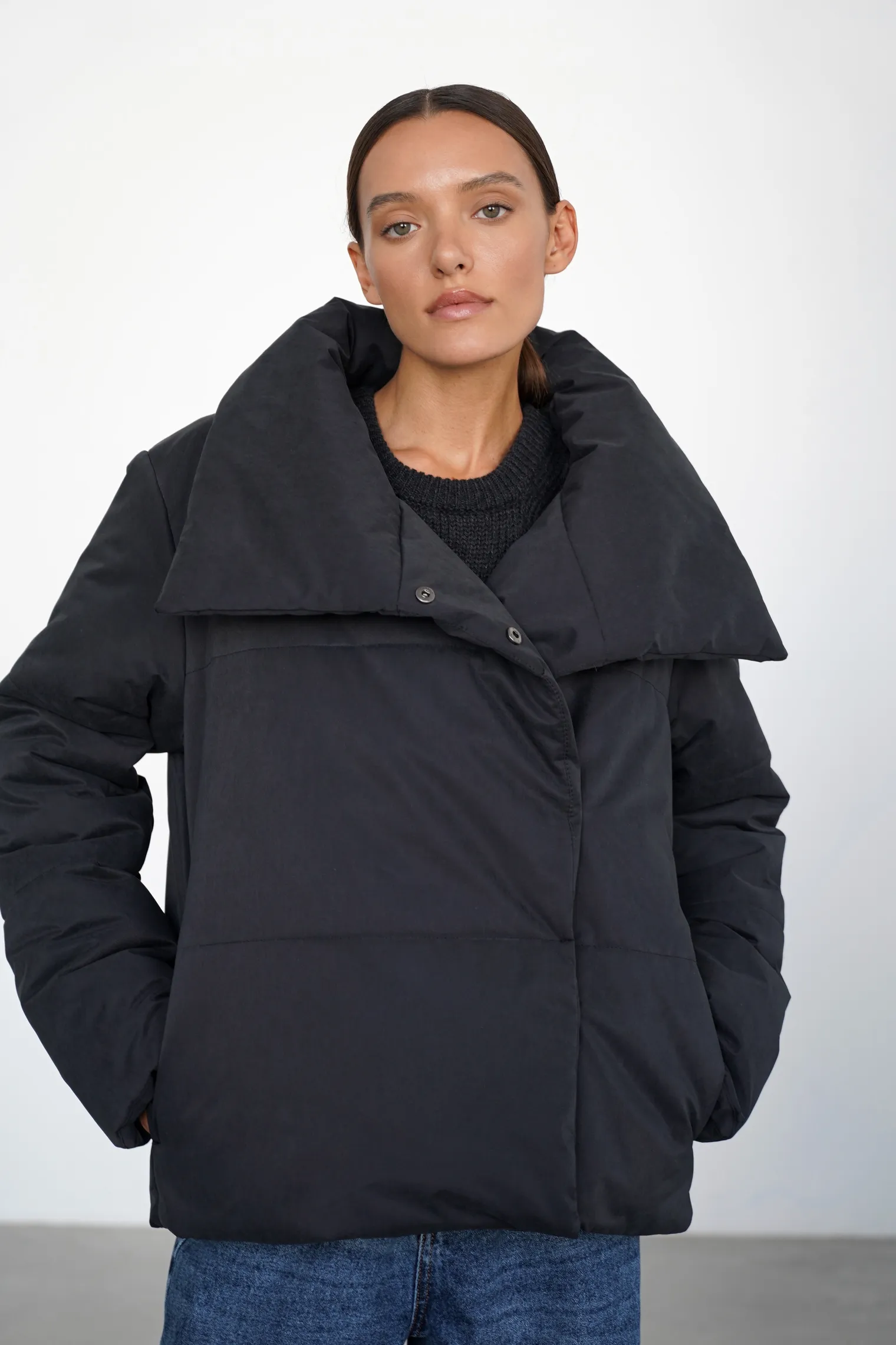 Куртка утепленная чёрного цвета фото 7