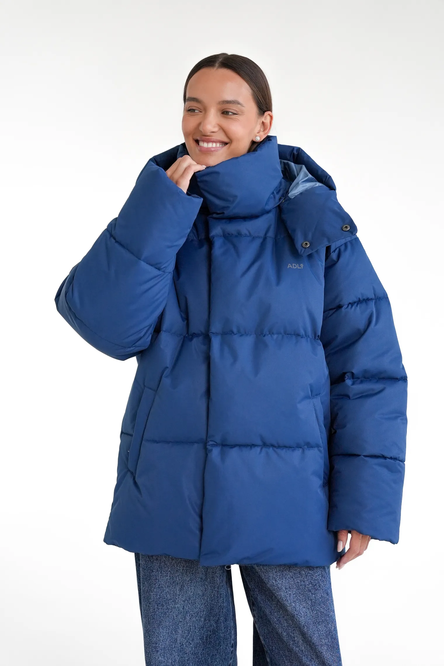 Пуховик стёганый с капюшоном цвета деним фото 7