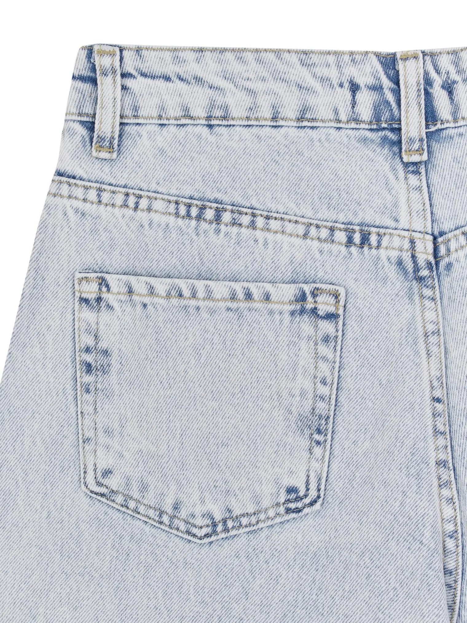 Джинсы свободного кроя с разрезами цвета голубая варка фото 2