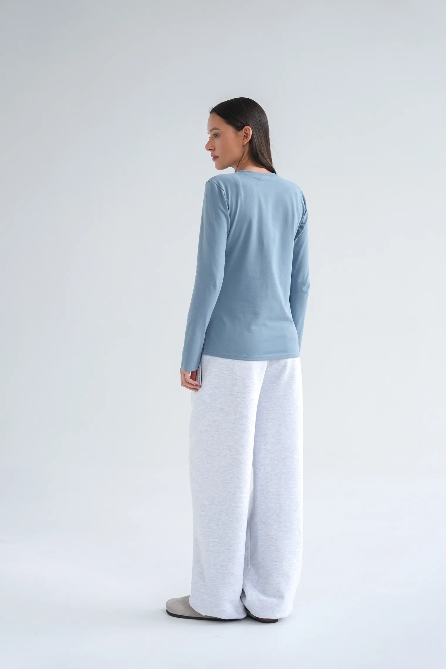 Лонгслив базовый цвета винтажный синий фото 6