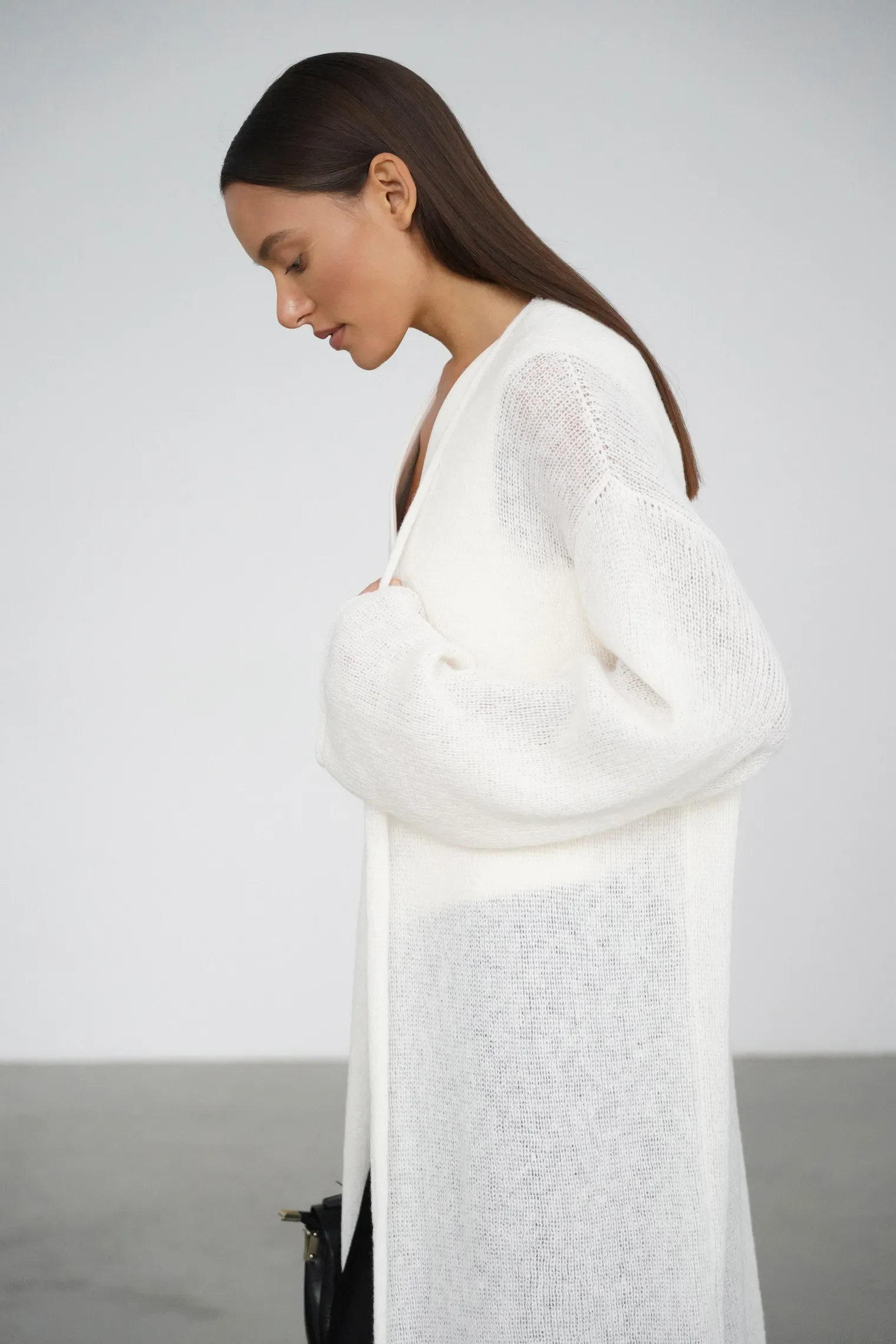 Кардиган миди ажурной вязки цвета тофу фото 2