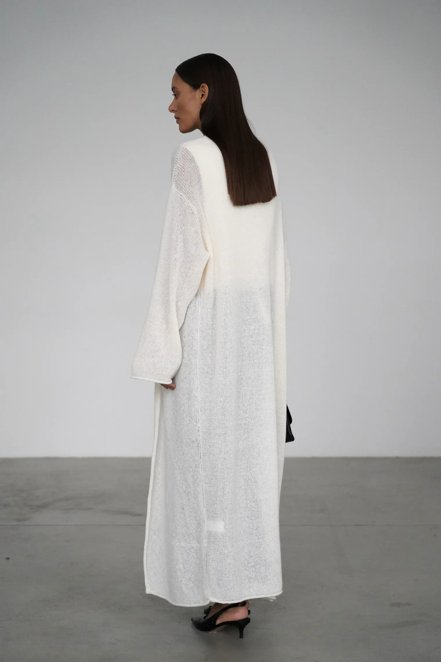 Кардиган миди ажурной вязки цвета тофу фото 4