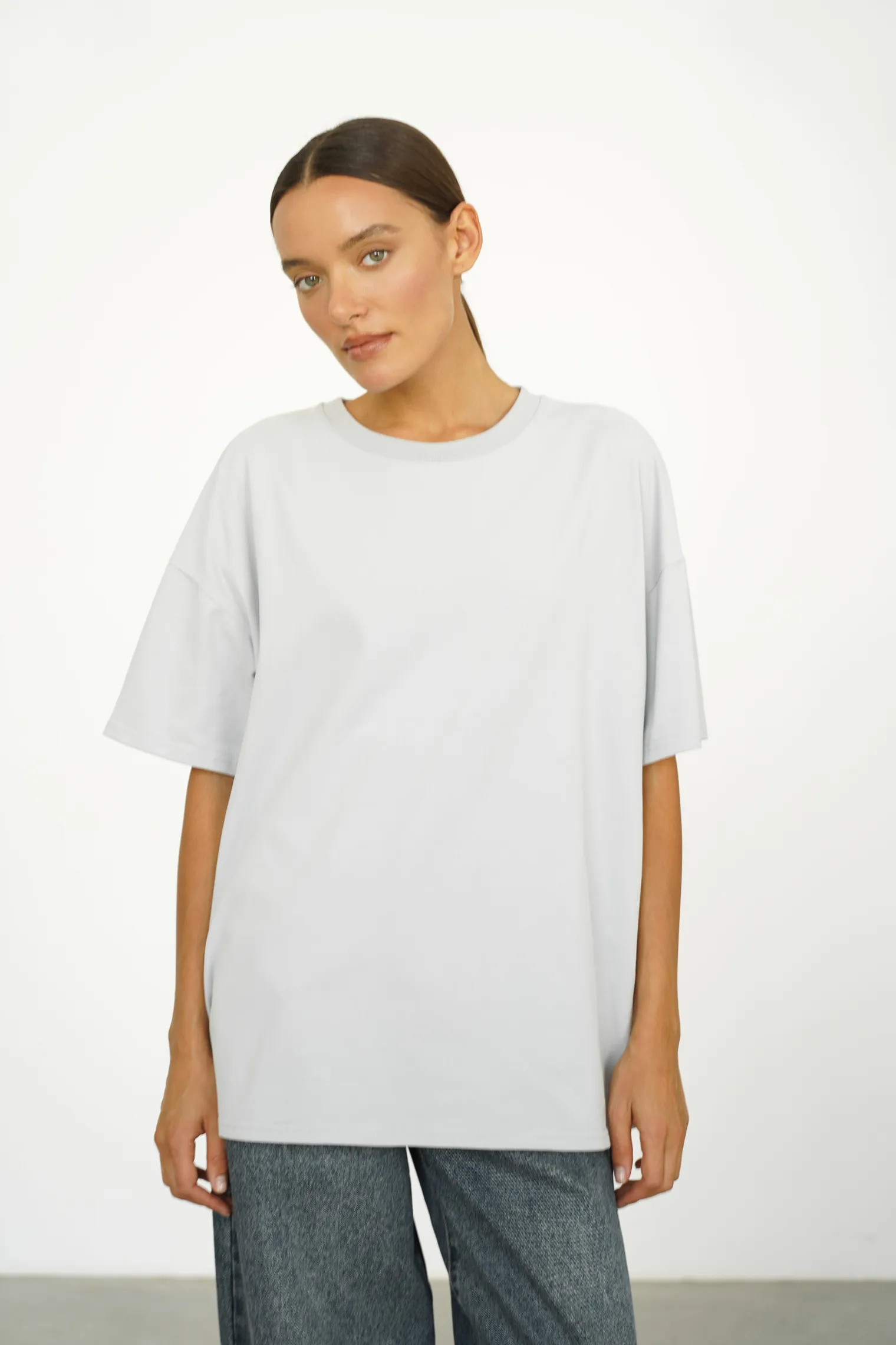 Футболка мужского кроя пепельного цвета фото 1