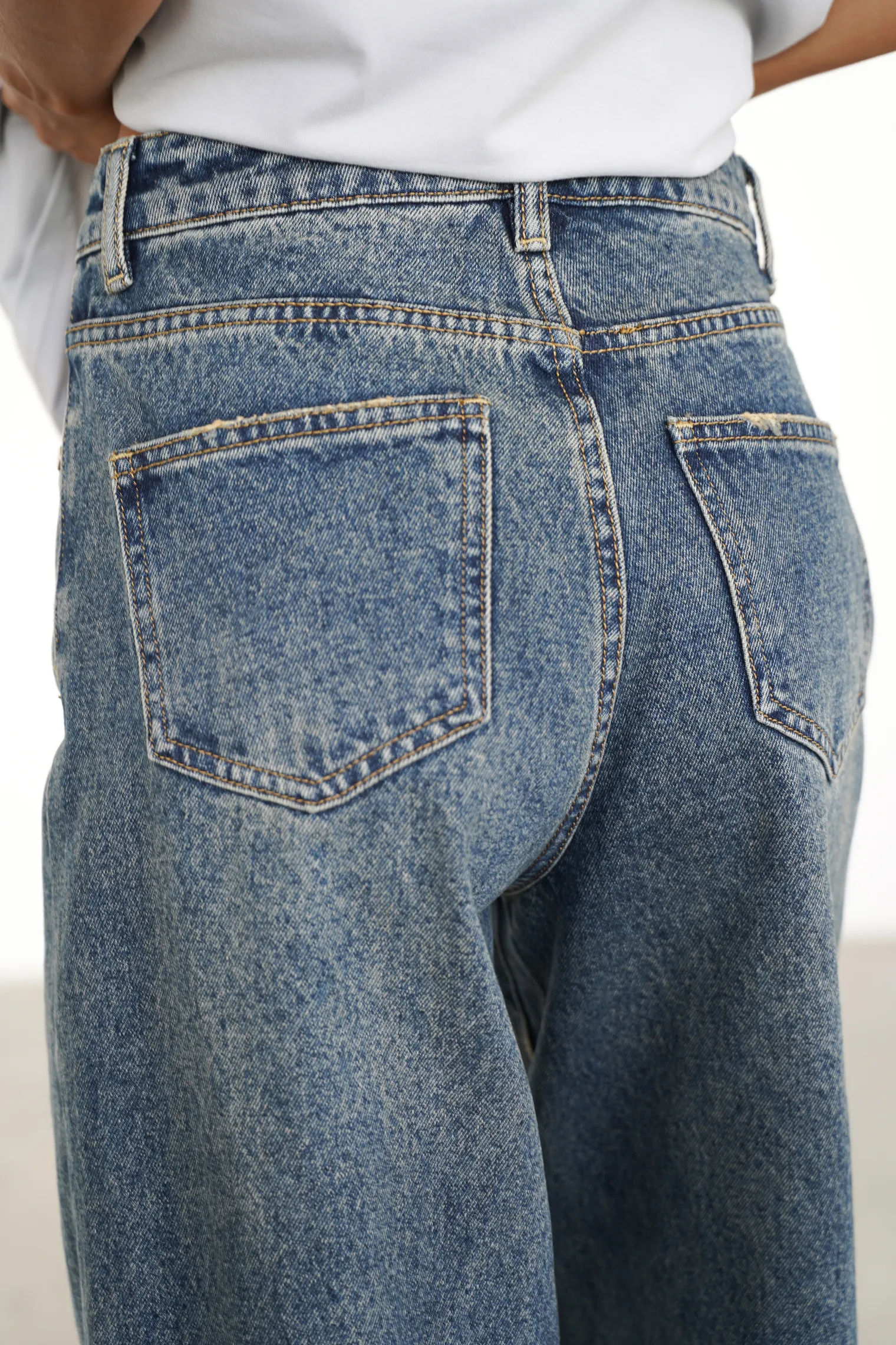 Джинсы свободного кроя в винтажном стиле синего цвета фото 5