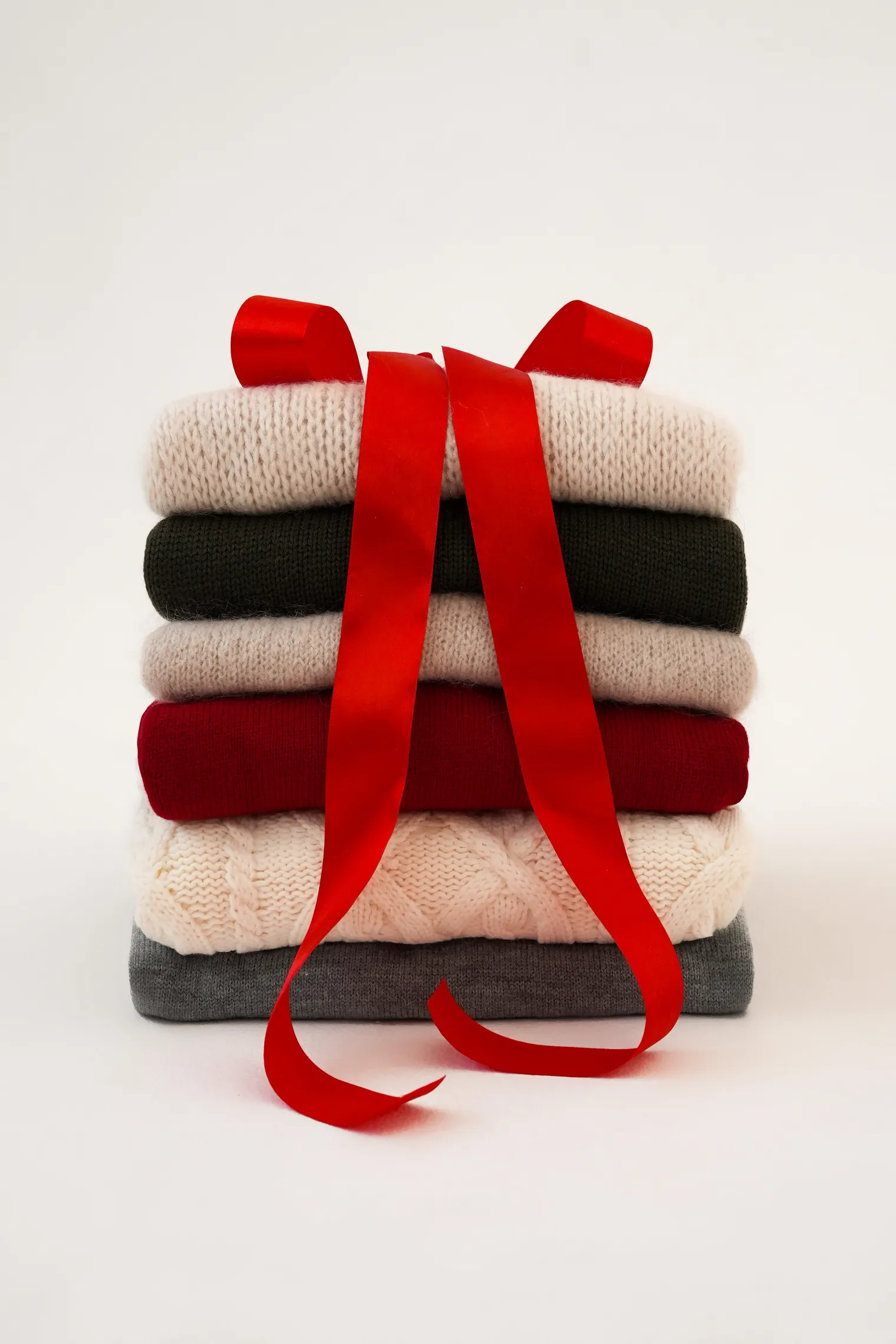 Джемпер мелкой вязки с высоким воротником пепельного цвета фото 3