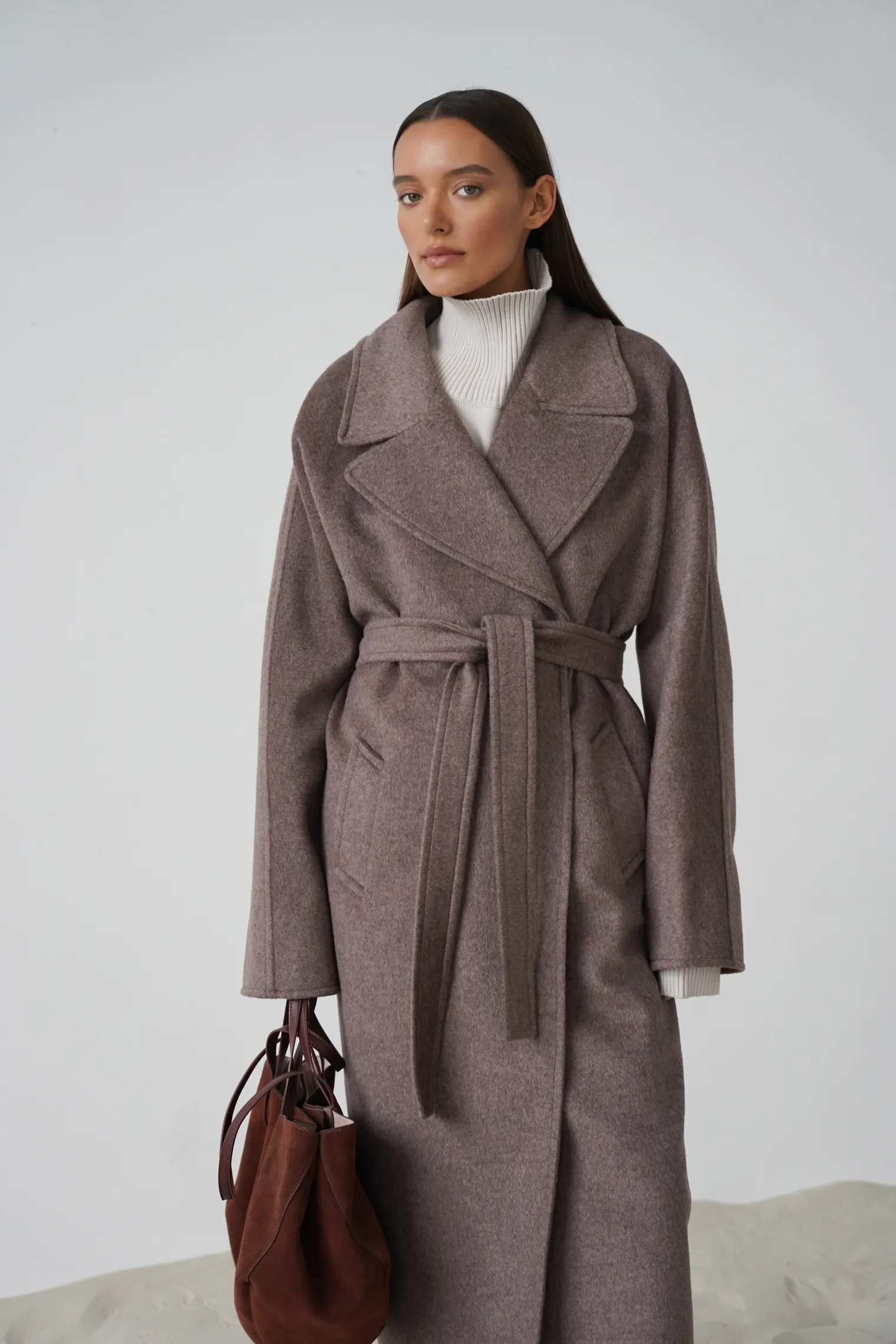 Пальто-халат с цельнокройным рукавом кофейного цвета фото 5