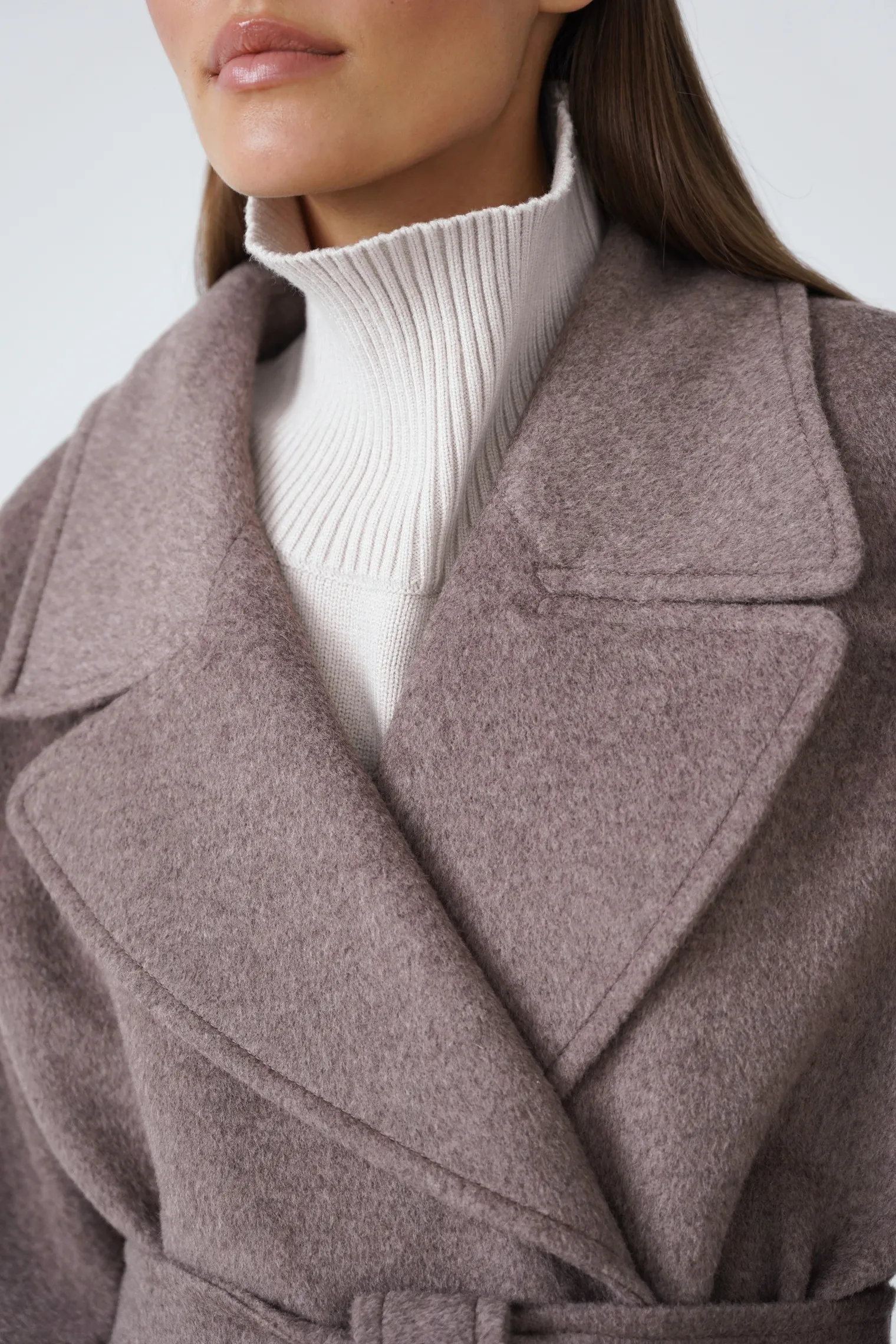 Пальто-халат с цельнокройным рукавом кофейного цвета фото 7