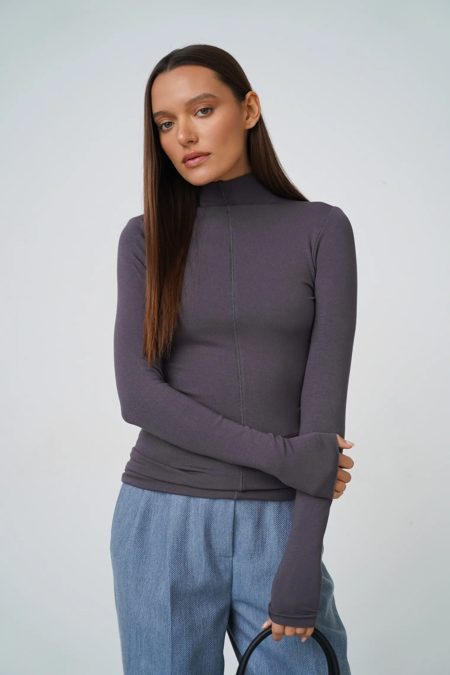 Водолазка в рубчик графитового цвета фото 7