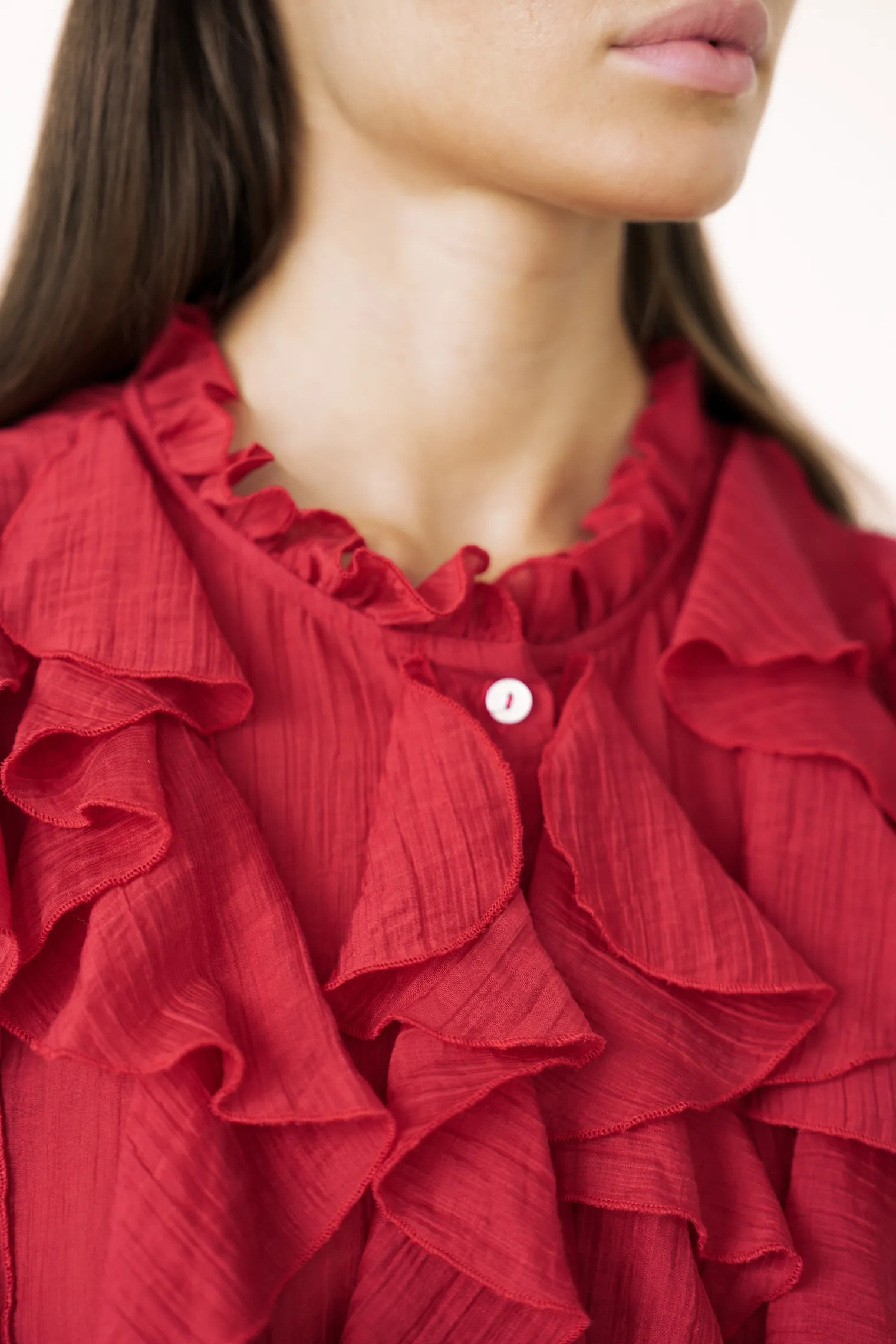 Блуза из жатой ткани красного цвета фото 2