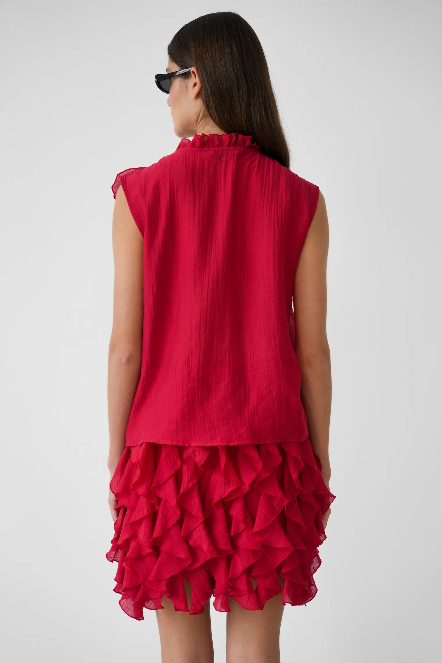 Блуза из жатой ткани красного цвета фото 4