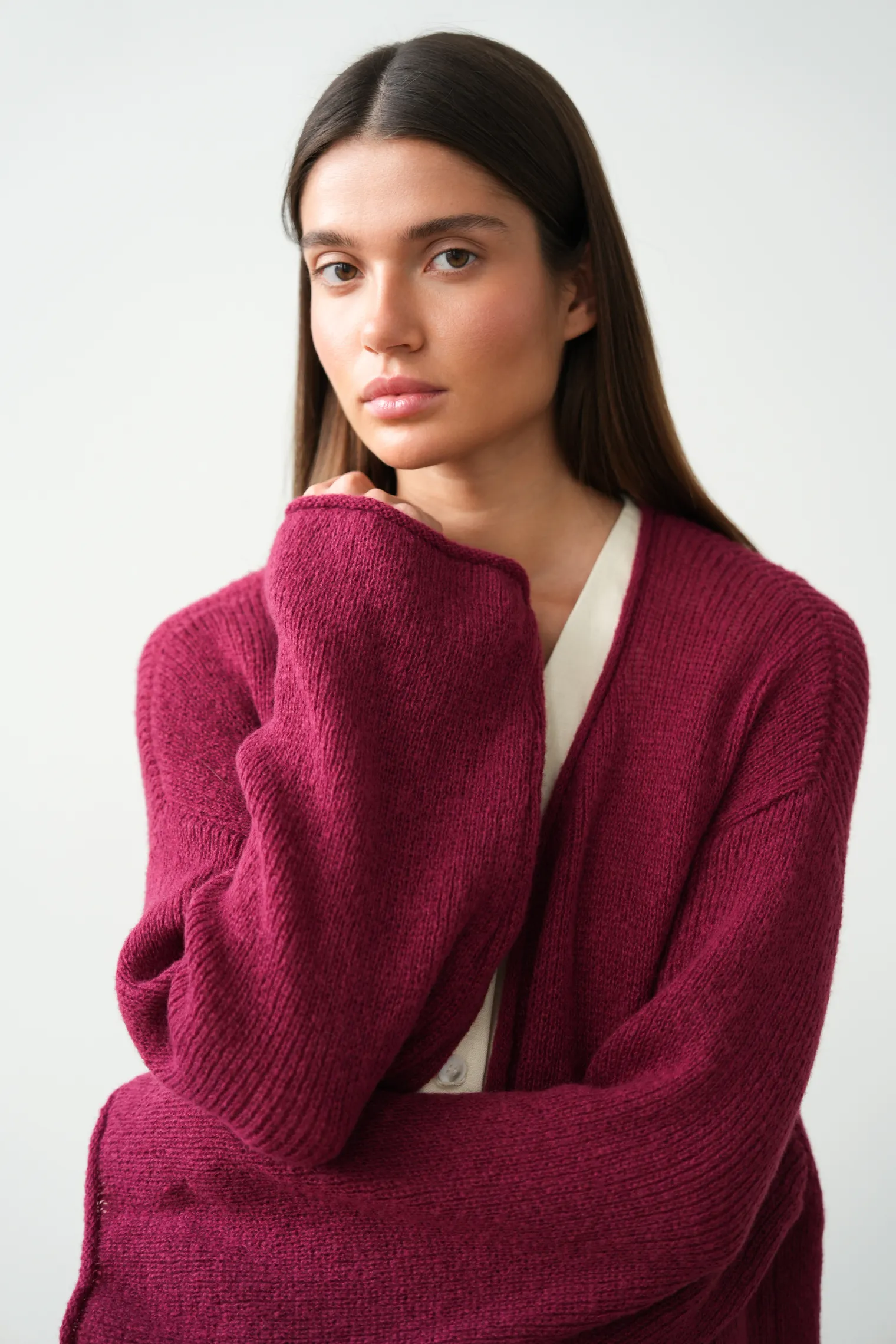 Кардиган миди ажурной вязки бордового цвета фото 1